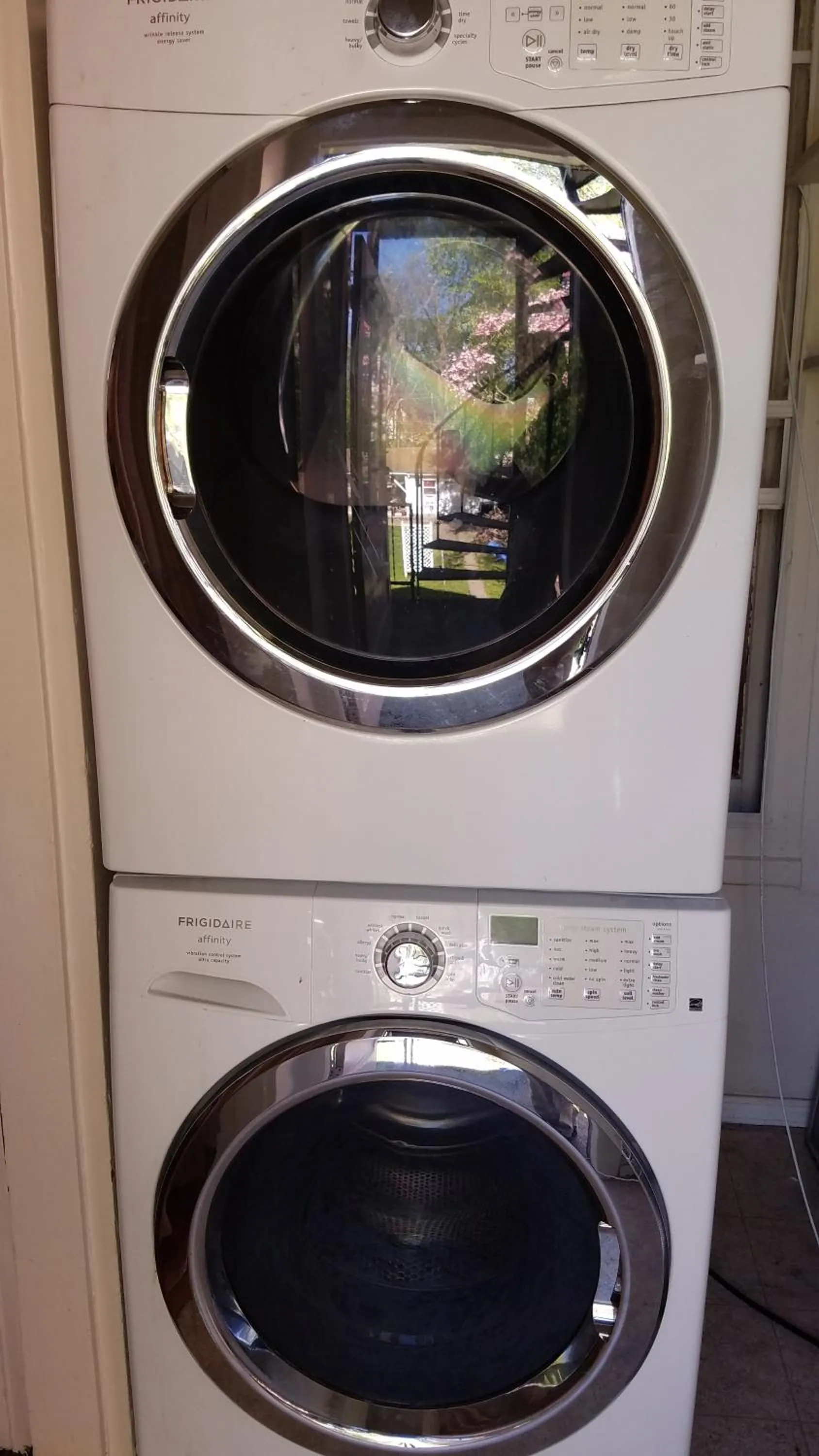 Area and facilities in The B