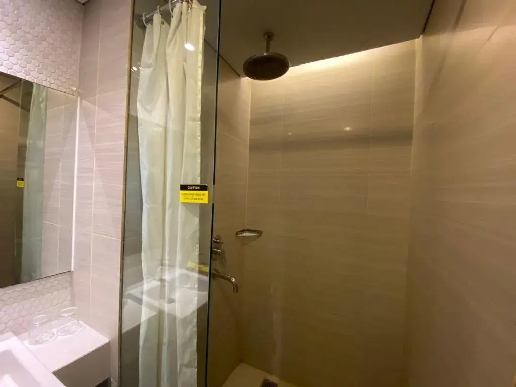 Deluxe Double Room in Khas Hotel Pekalongan Deluxe Double Room in Khas Hotel Pekalongan