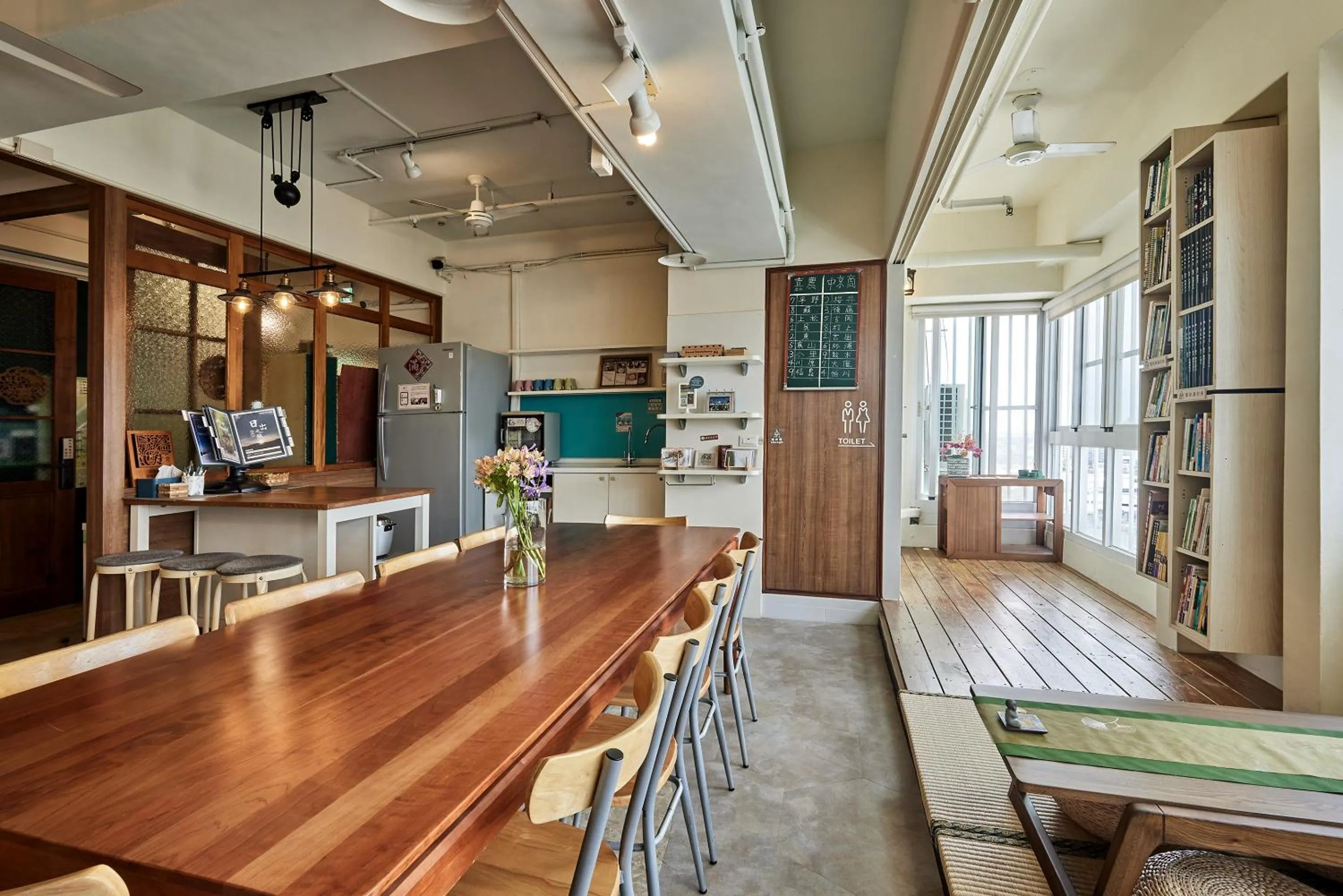 Property building in 安蘭居旅店 An Lan Jie Hotel