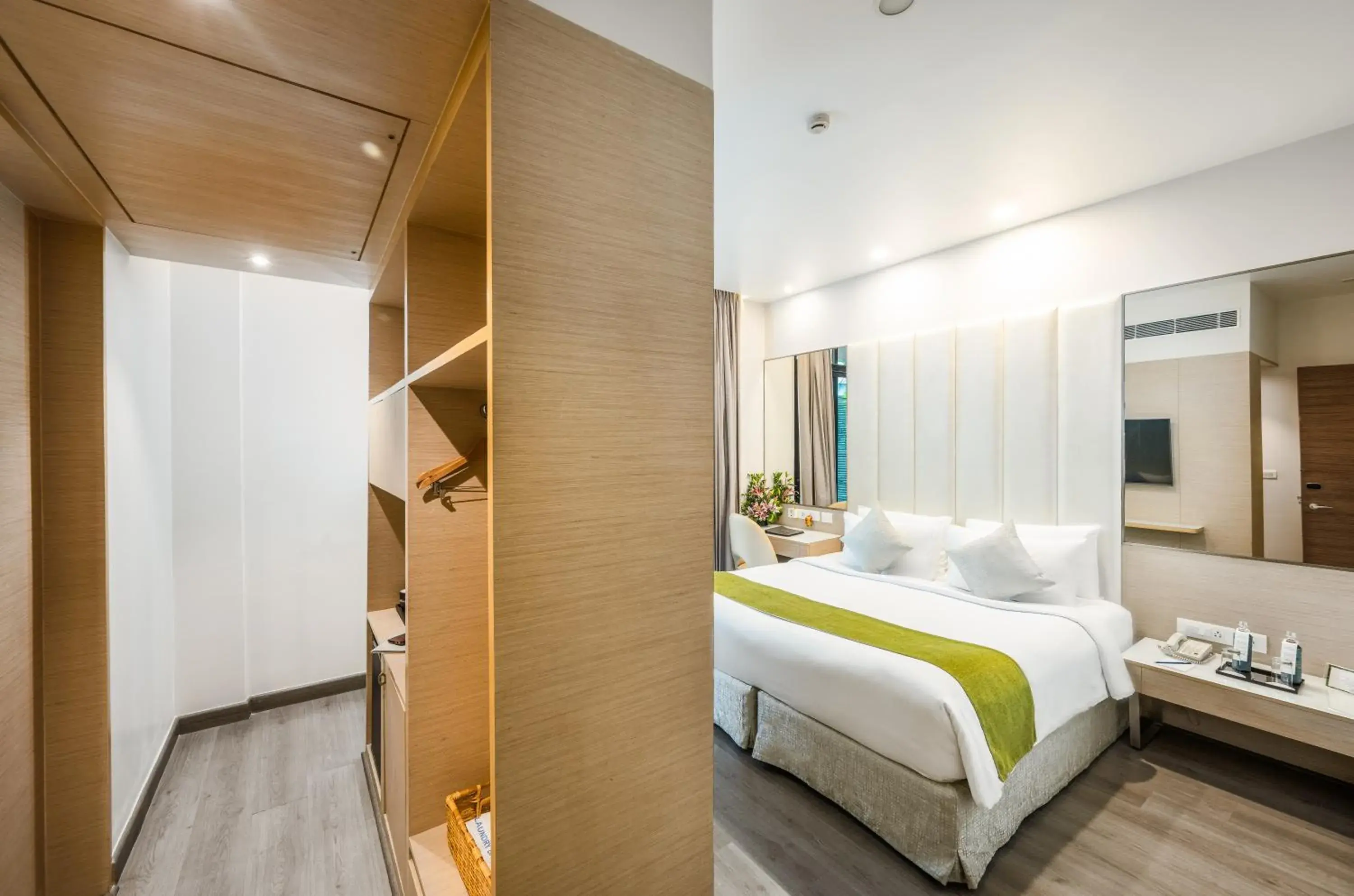 Premium Rooms in Sarovar Portico Outer Ring Road Premium Rooms in Sarovar Portico Outer Ring Road