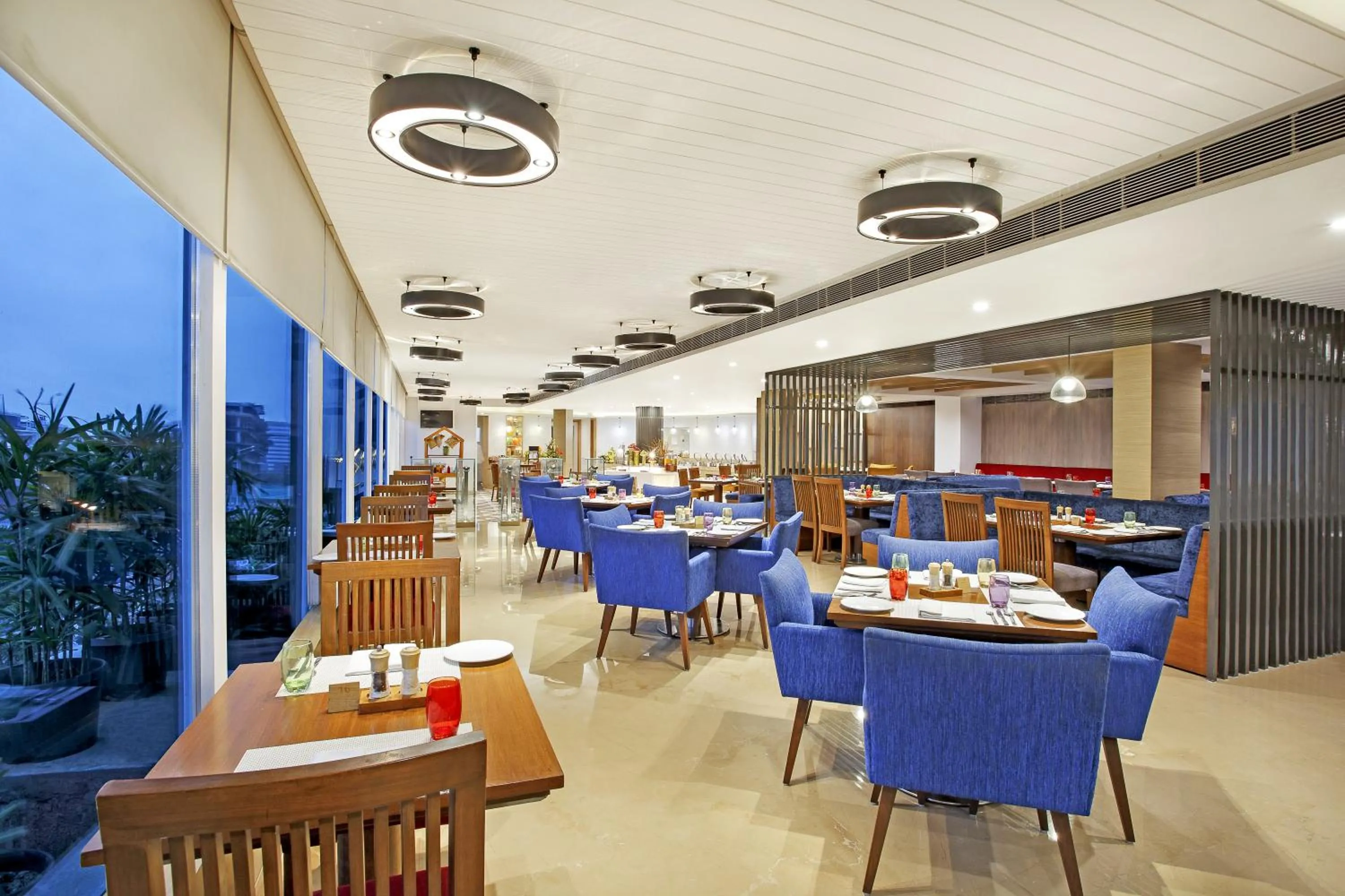 Restaurant/places to eat in Sarovar Portico Outer Ring Road