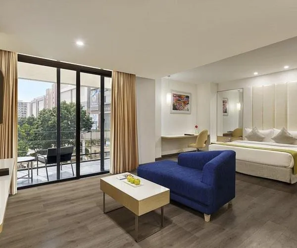 Bed in Sarovar Portico Outer Ring Road