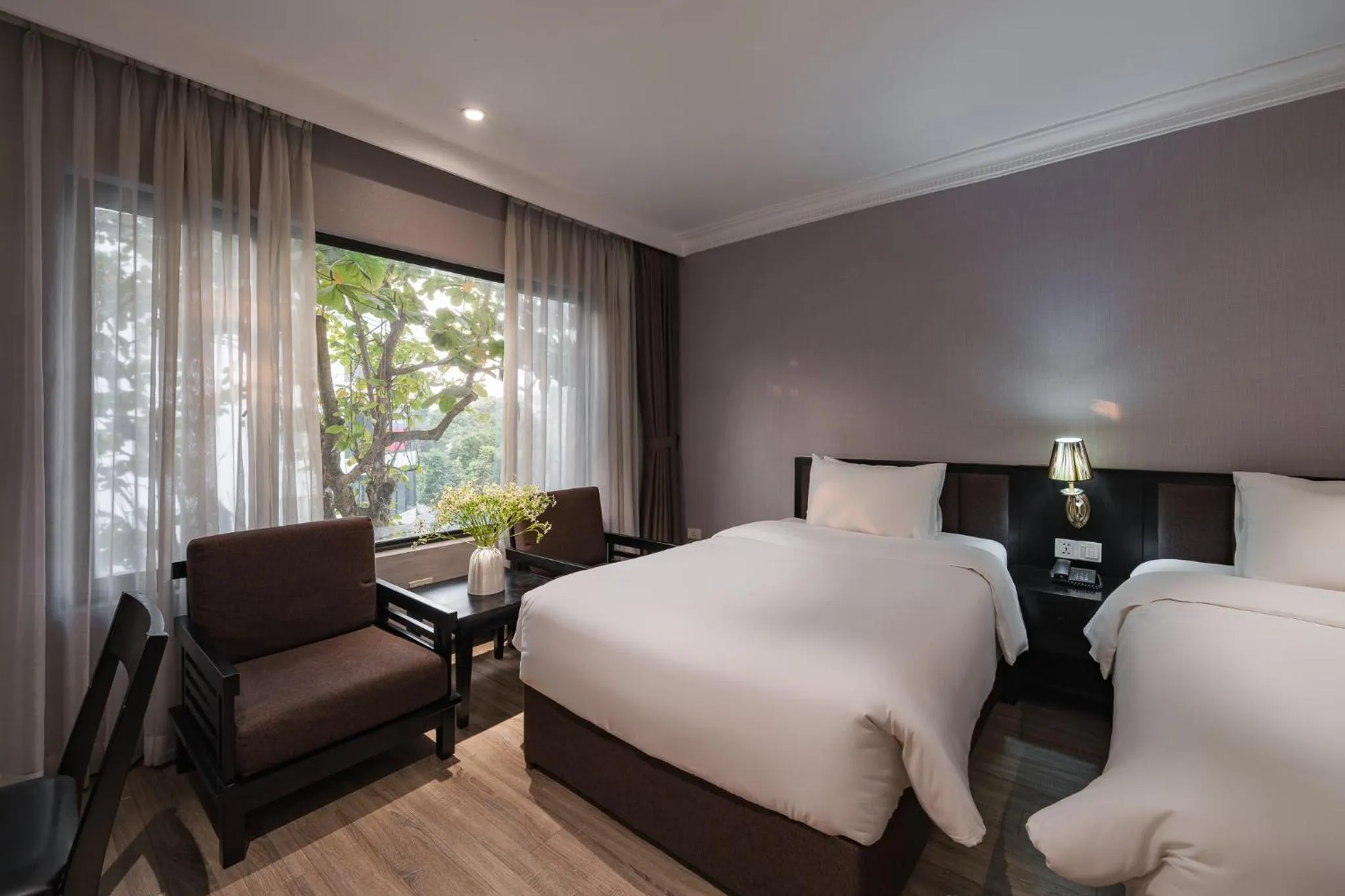 room service, Bed in La Passion Classic Hotel