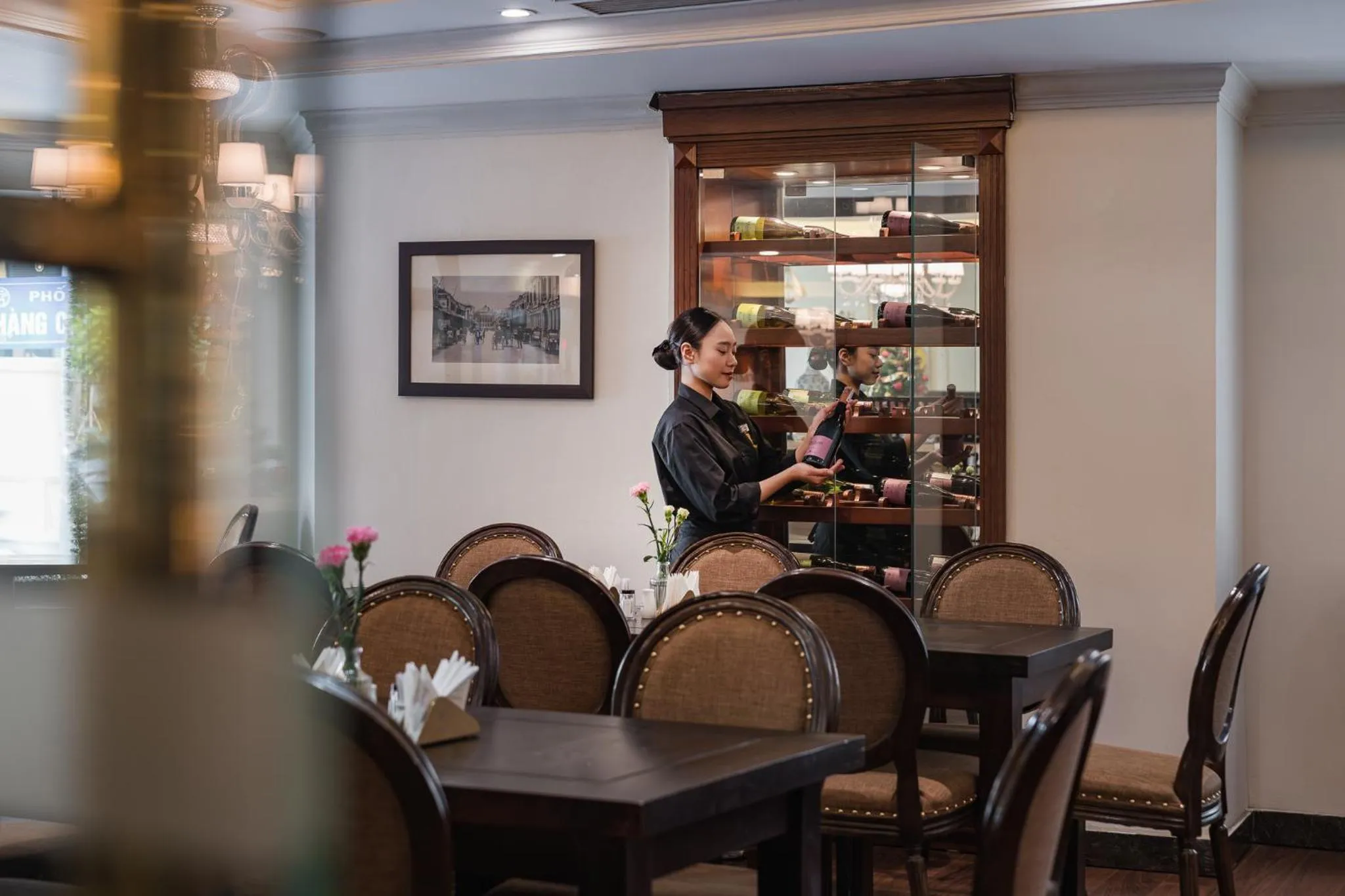 Restaurant/places to eat in La Passion Classic Hotel