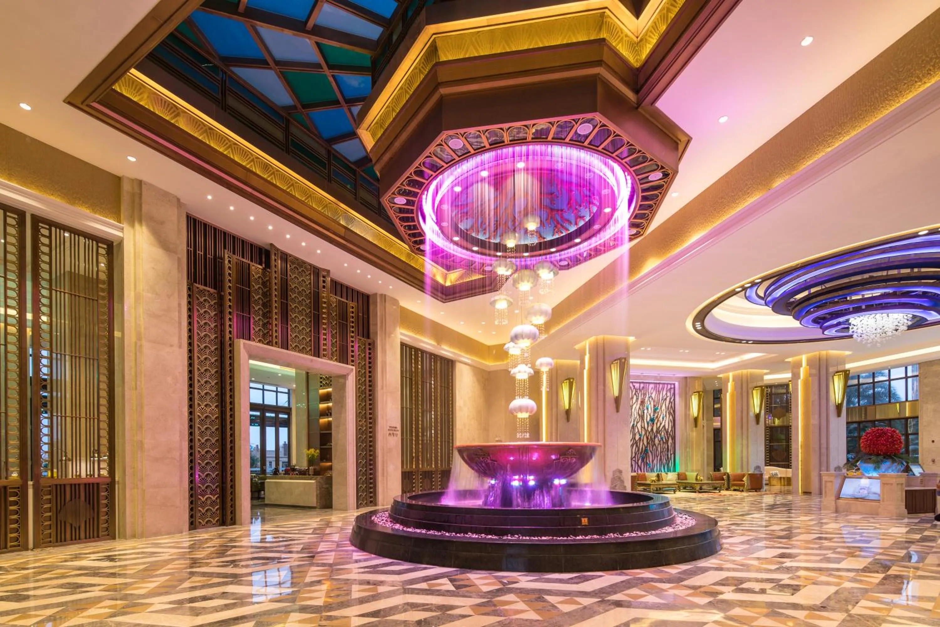 Lobby or reception in Wyndham Hainan Clearwater Bay Resort