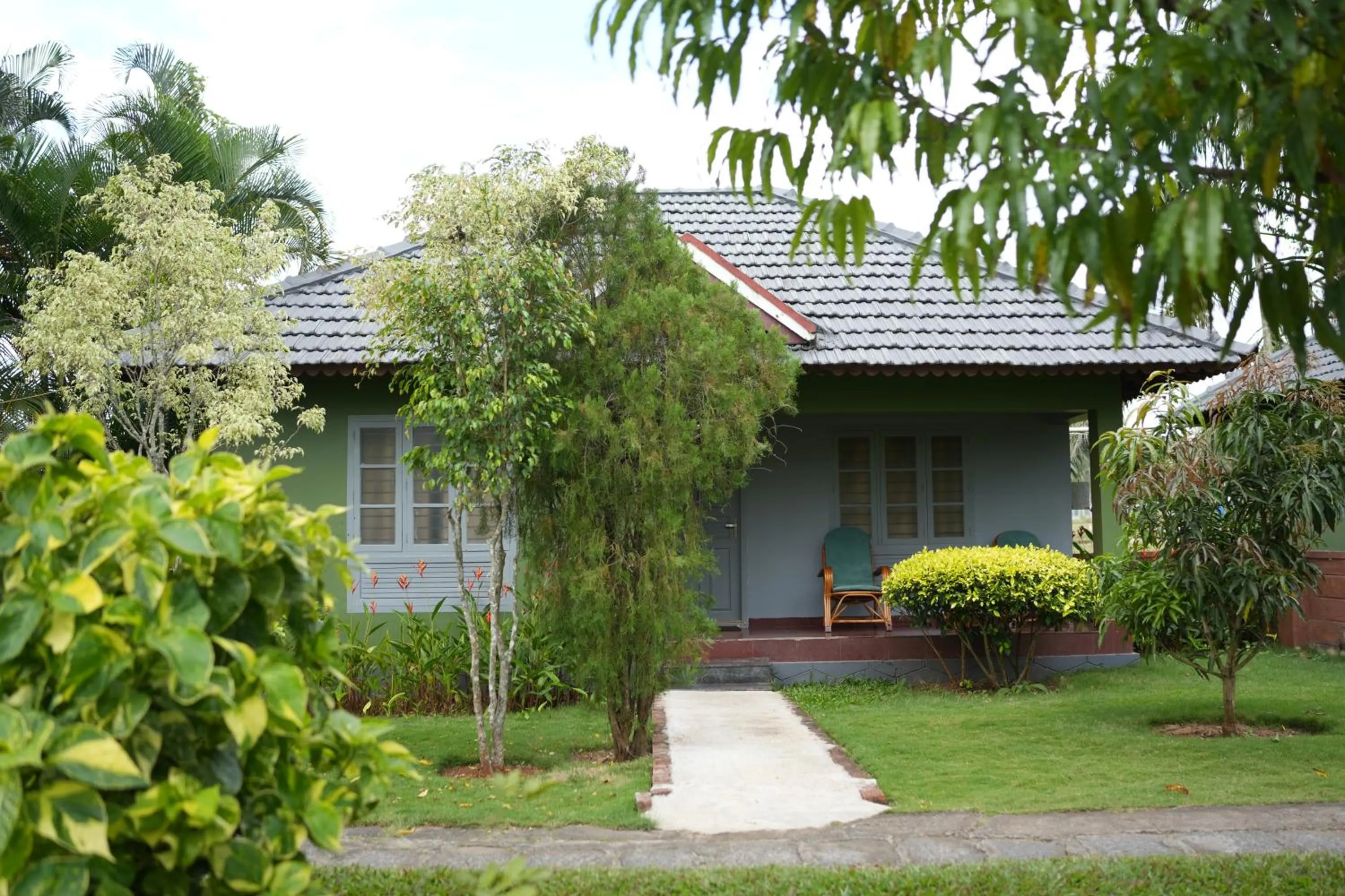 Facade/entrance in Palm Era Resorts