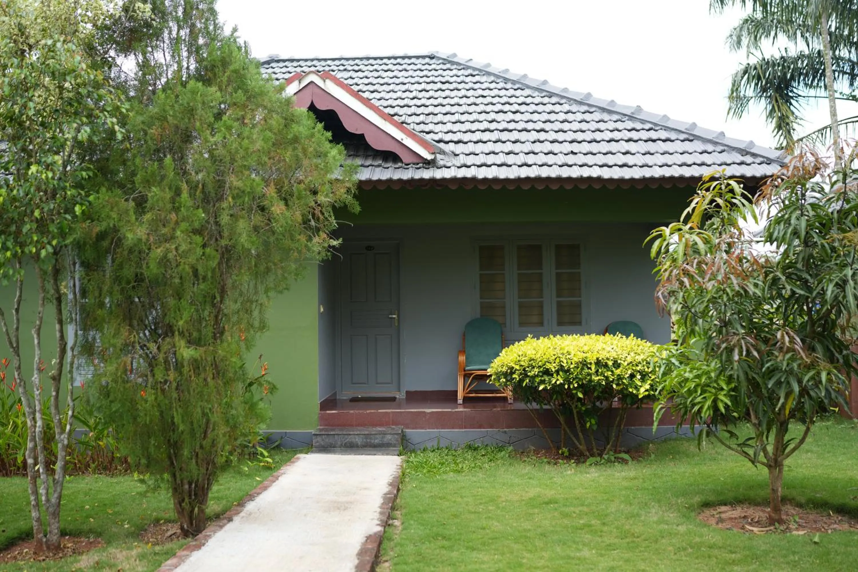 Facade/entrance in Palm Era Resorts