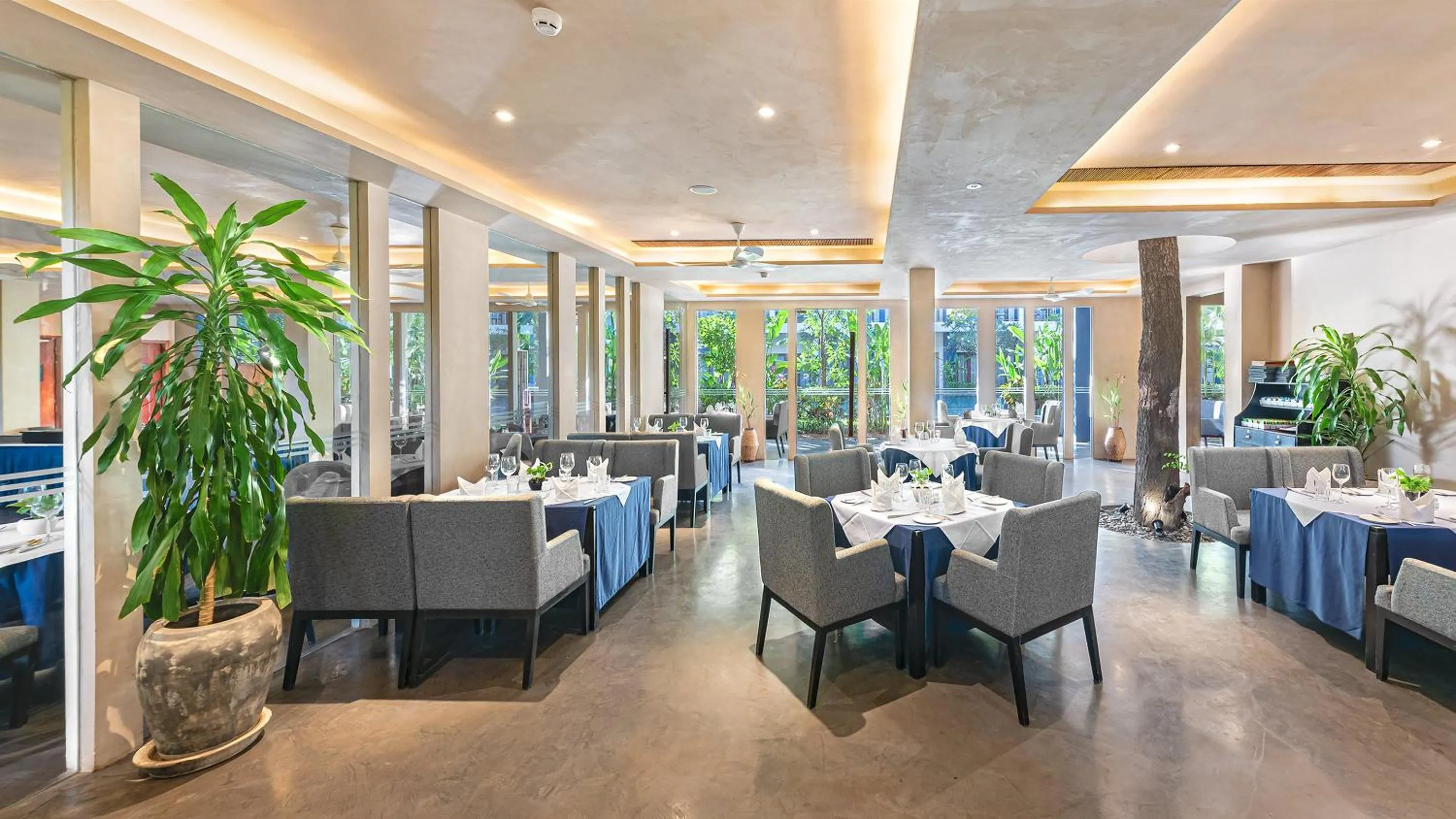 Restaurant/places to eat in Sakmut Boutique Hotel