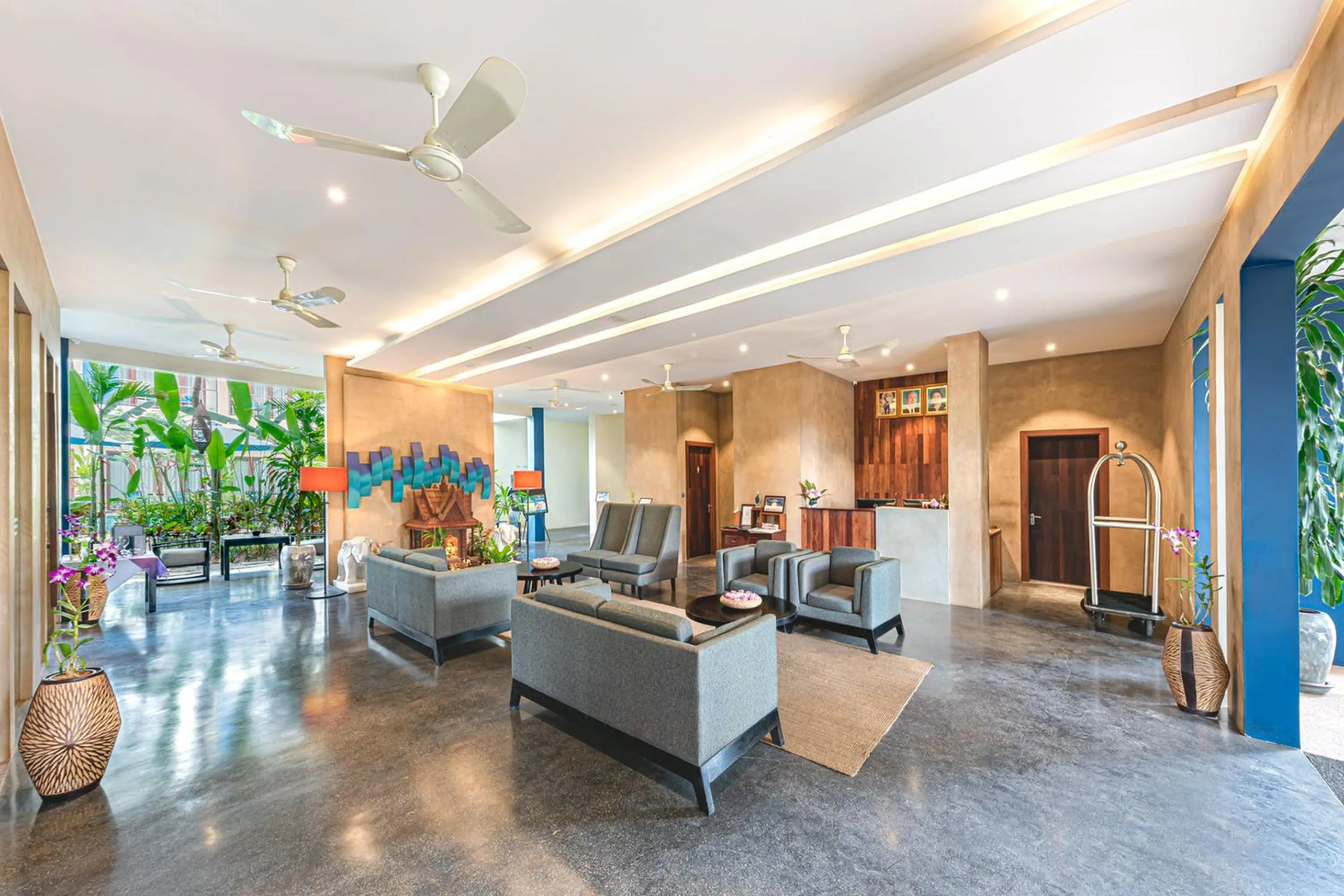 Lobby or reception in Sakmut Boutique Hotel