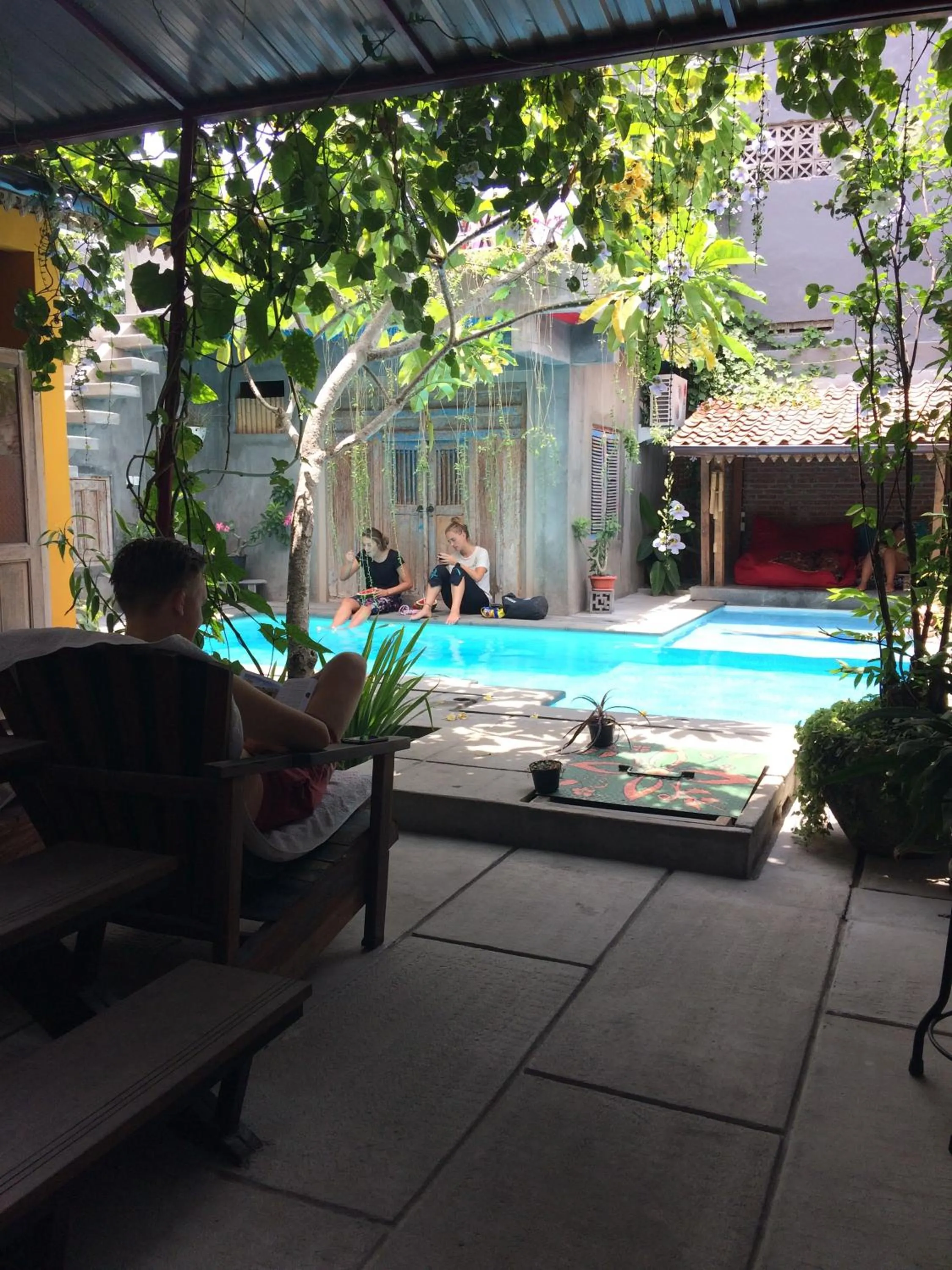 Swimming pool in Nextdoor Rooms