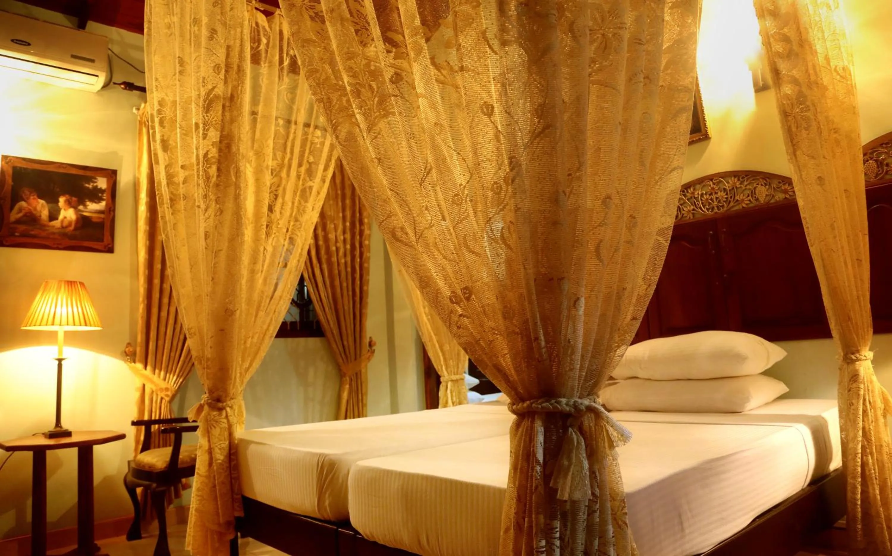 Bedroom, Bed in The Castle