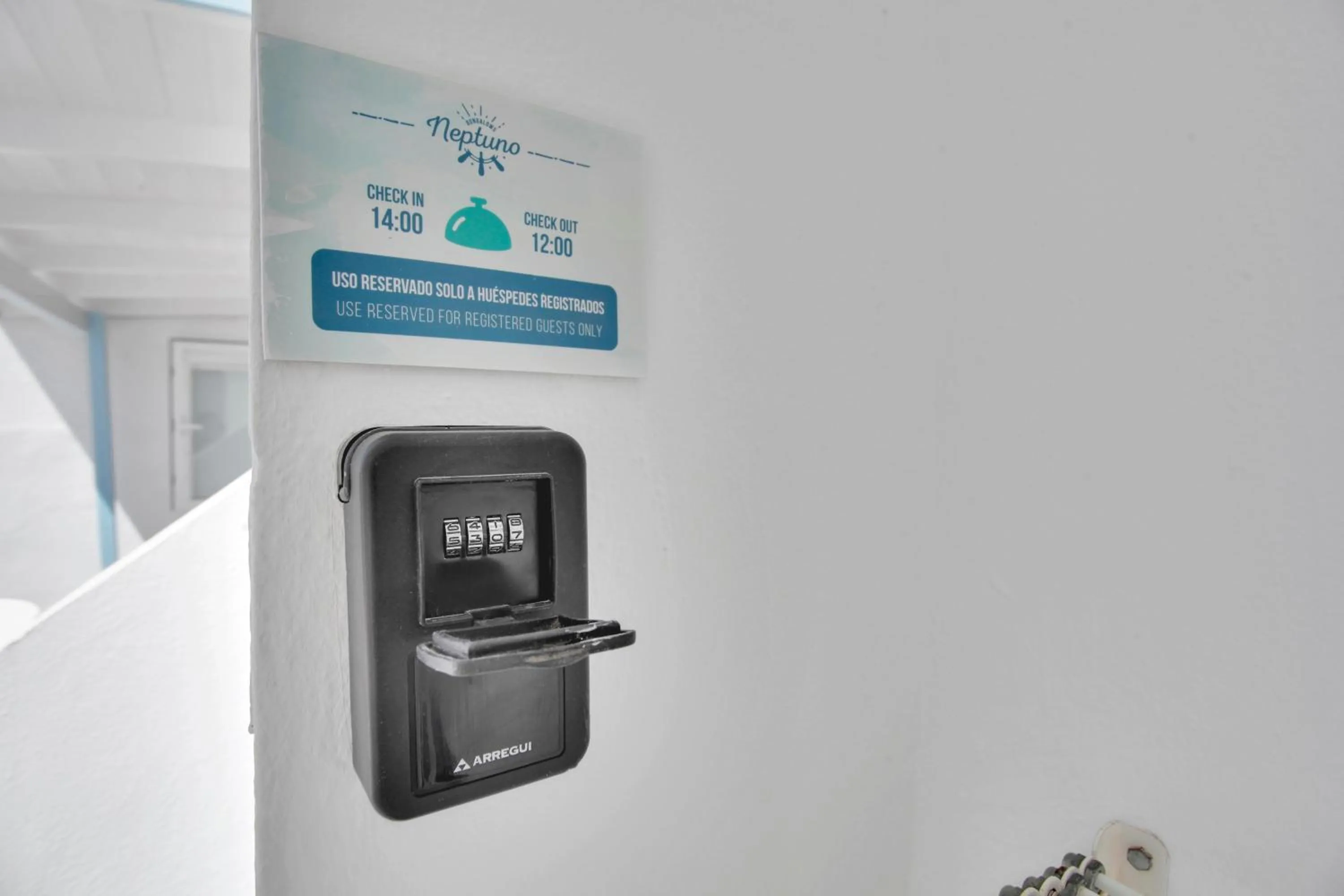 Facade/entrance in Neptuno Bungalows - Adults Only