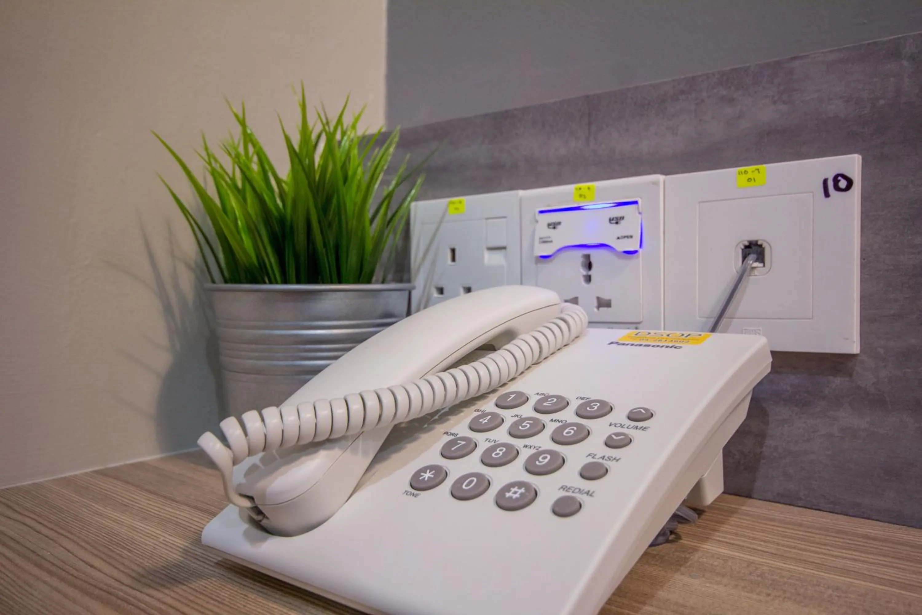 TV and multimedia in Chariton Hotel Alma