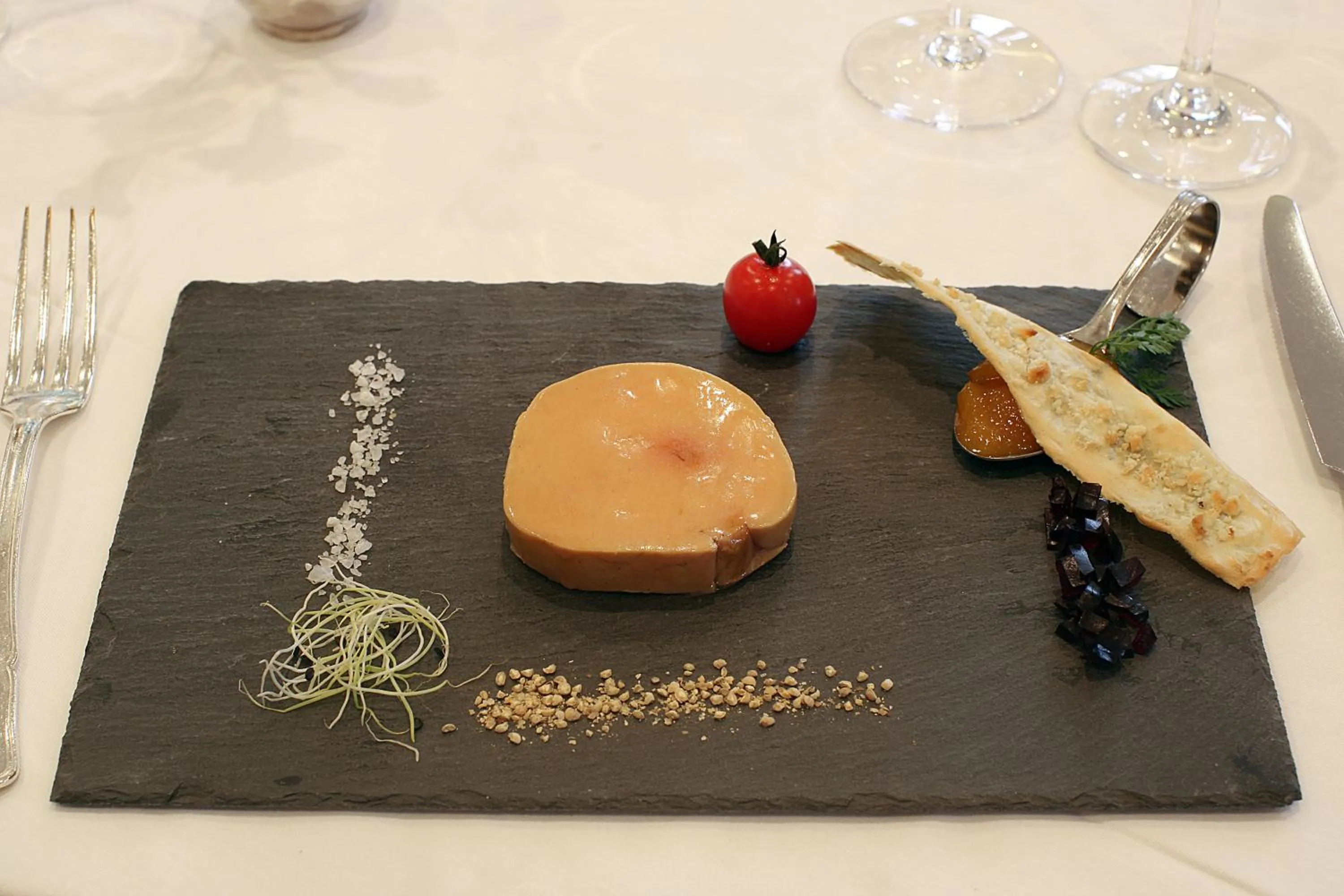 Food and drinks in Hotel Meyer