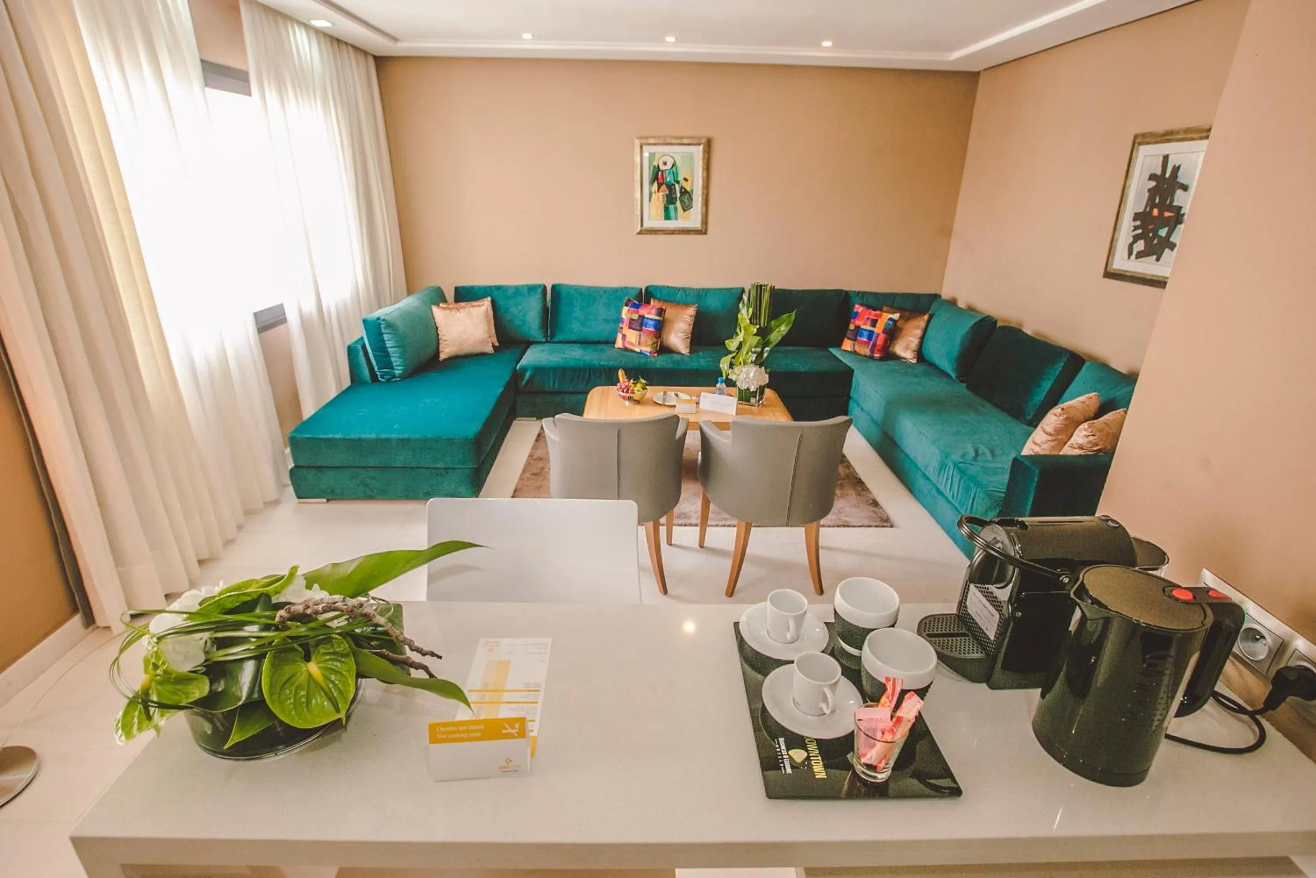 Living room in Hôtel Down Town Maarif