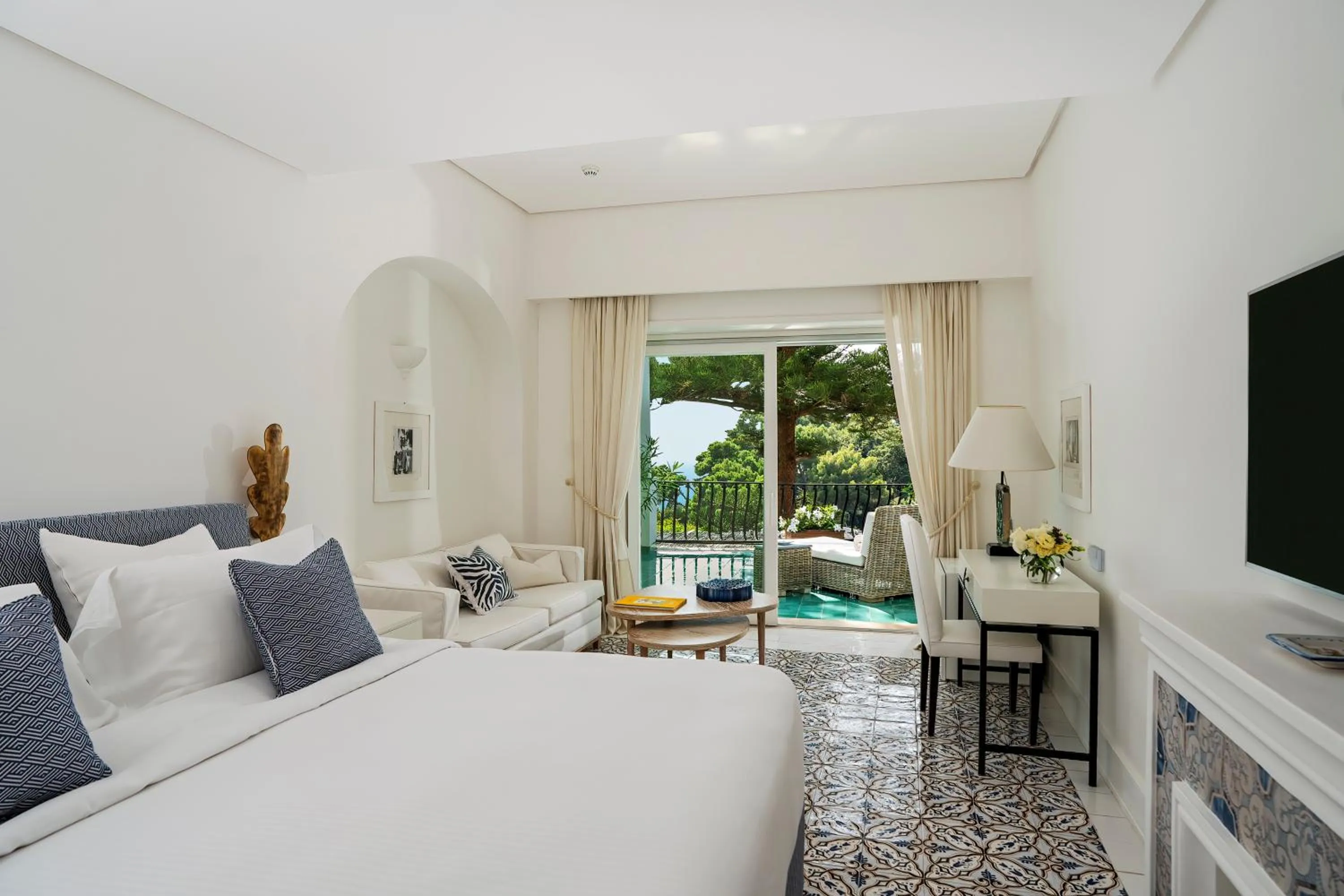 Bedroom in Hotel La Minerva