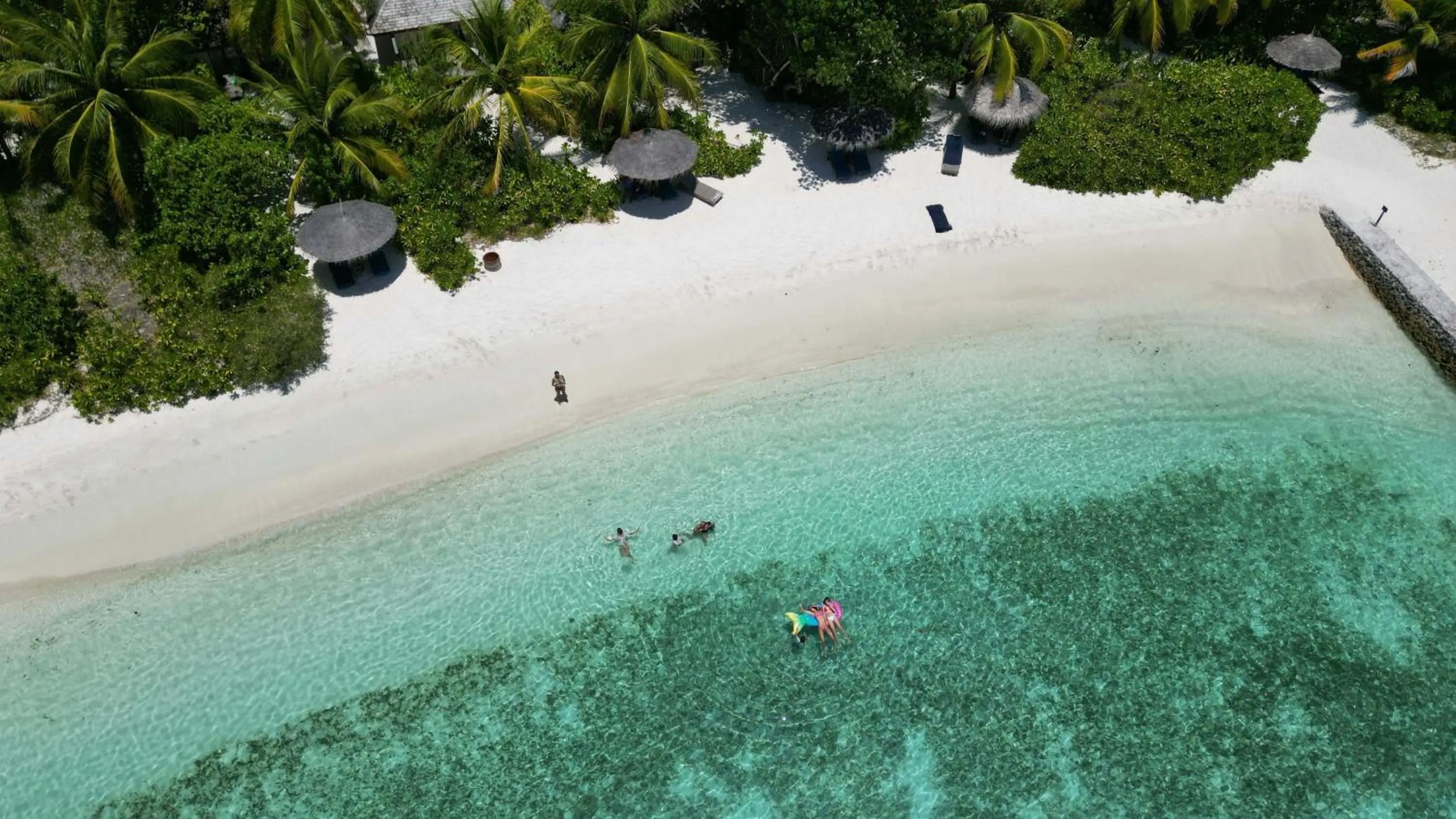 People in Veligandu Maldives Resort Island