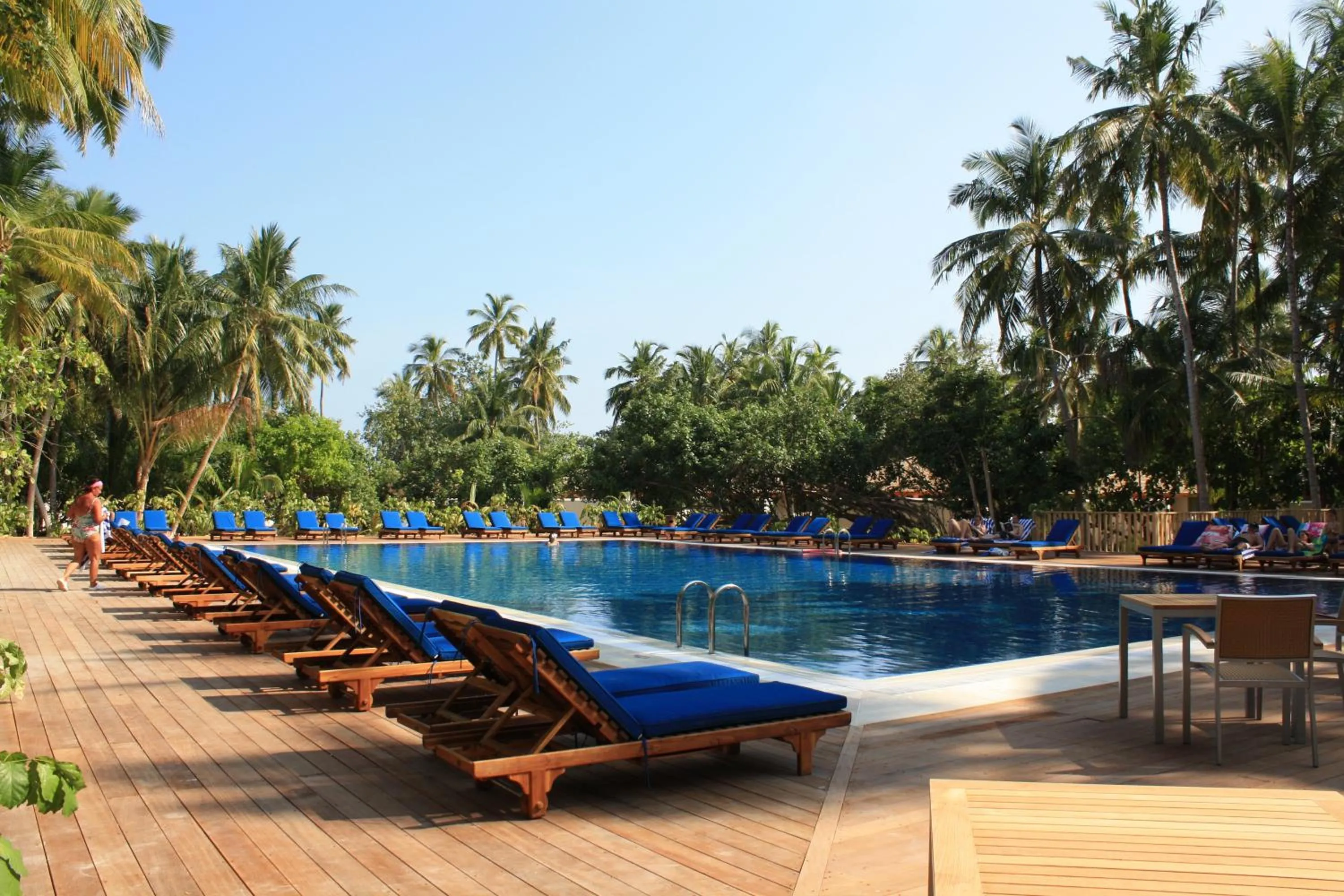 Swimming pool in Vilamendhoo Island Resort & Spa