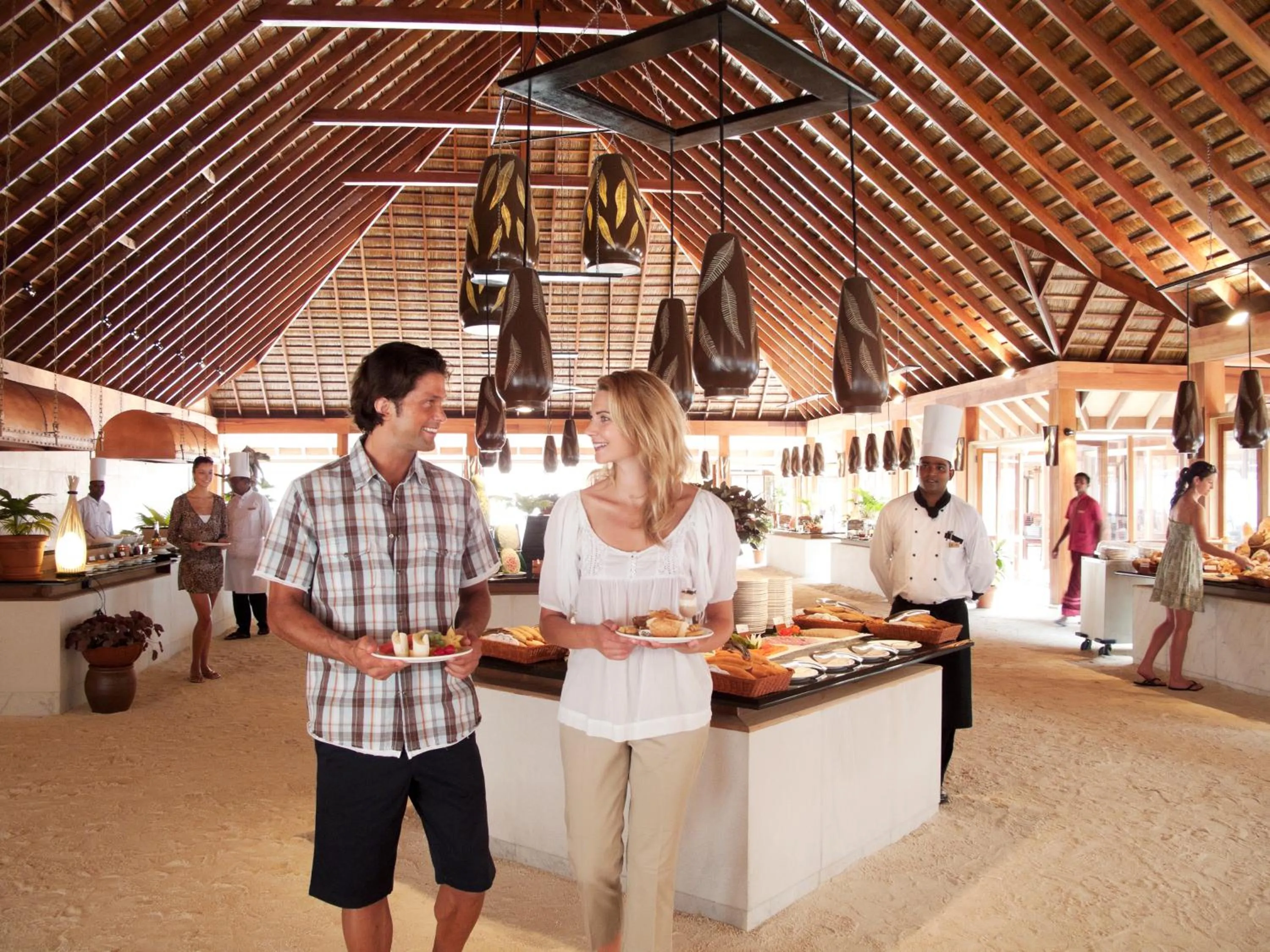 Restaurant/places to eat in Vilamendhoo Island Resort & Spa