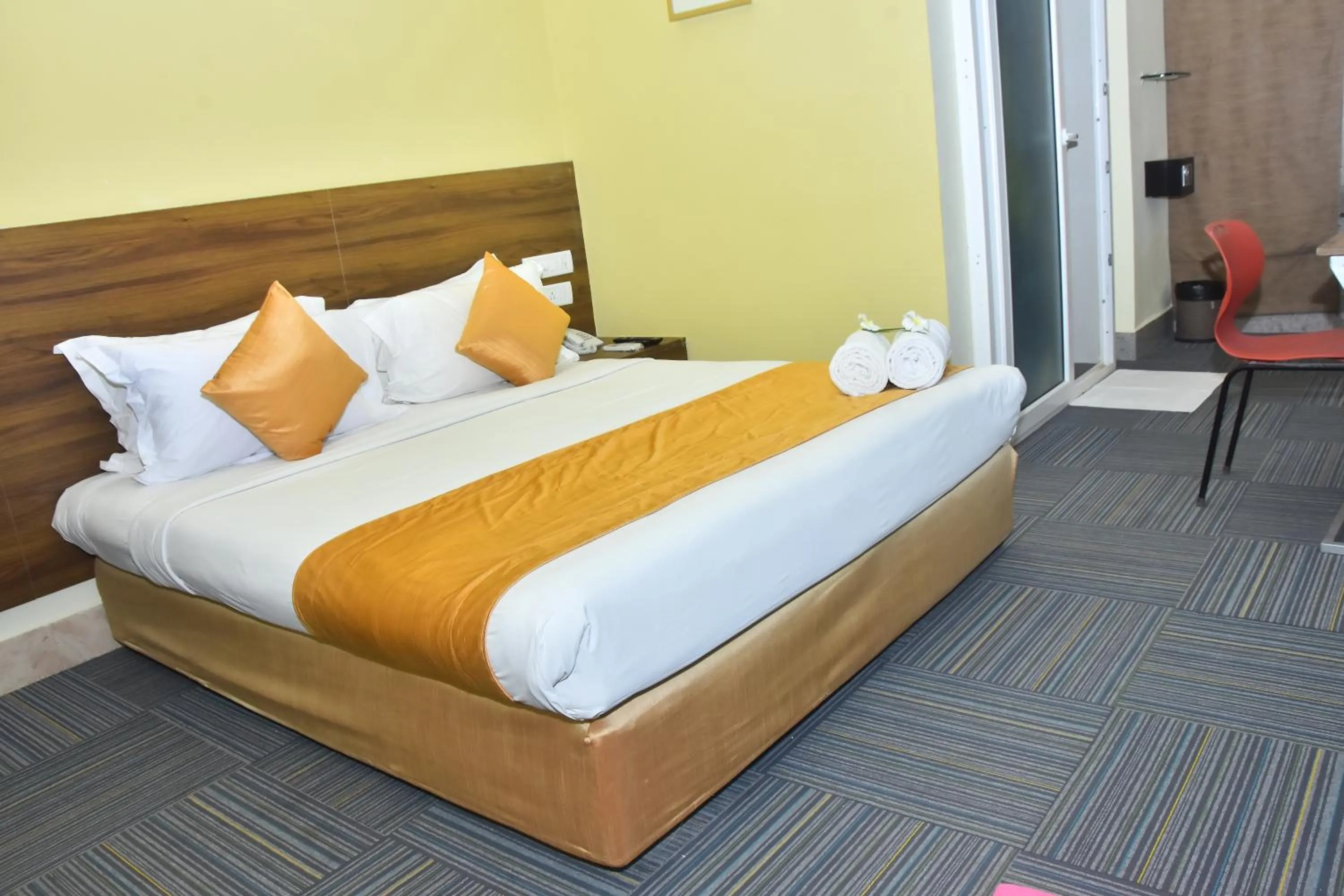 Bed in juSTa Sarang Rameshwaram