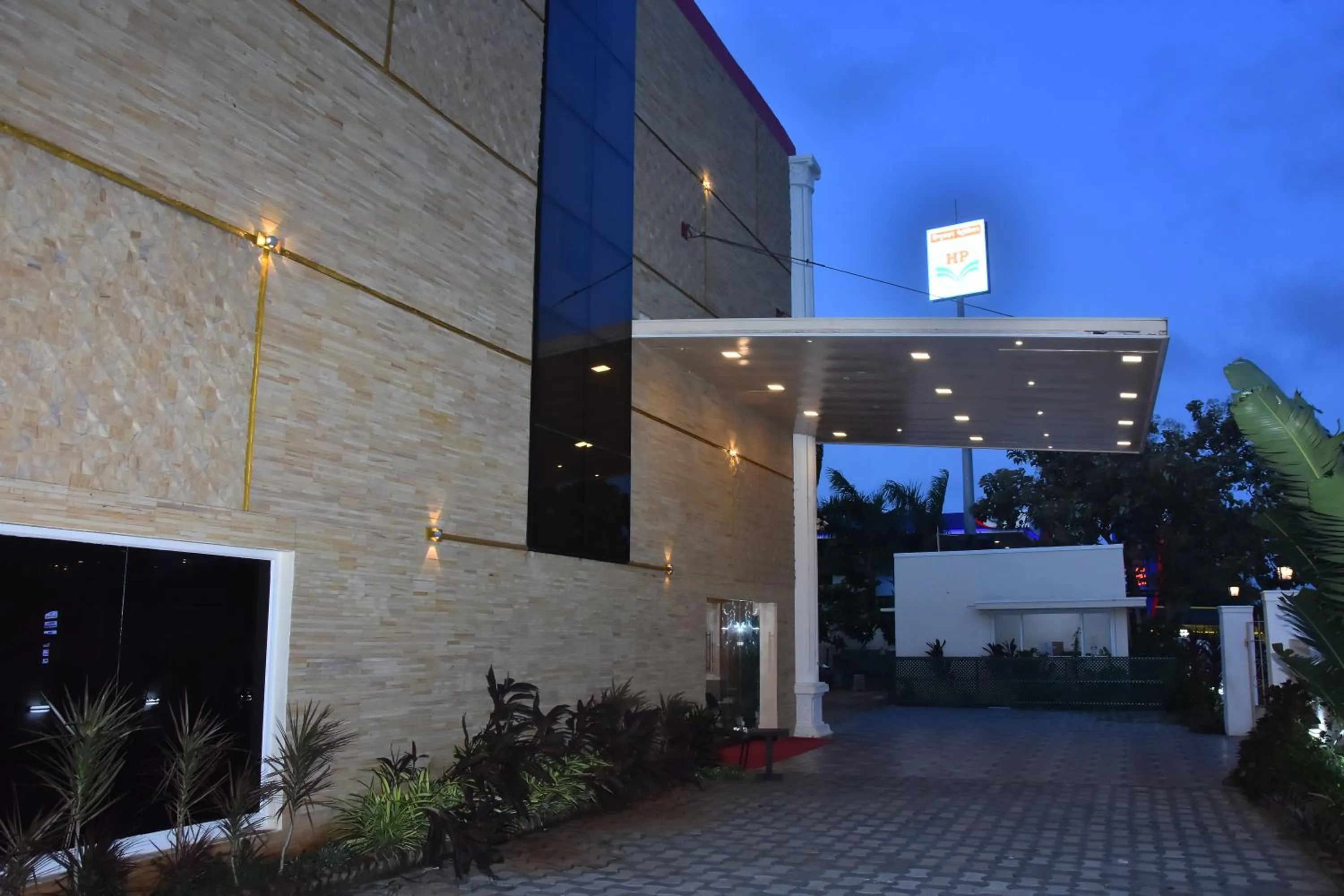 Facade/entrance in juSTa Sarang Rameshwaram