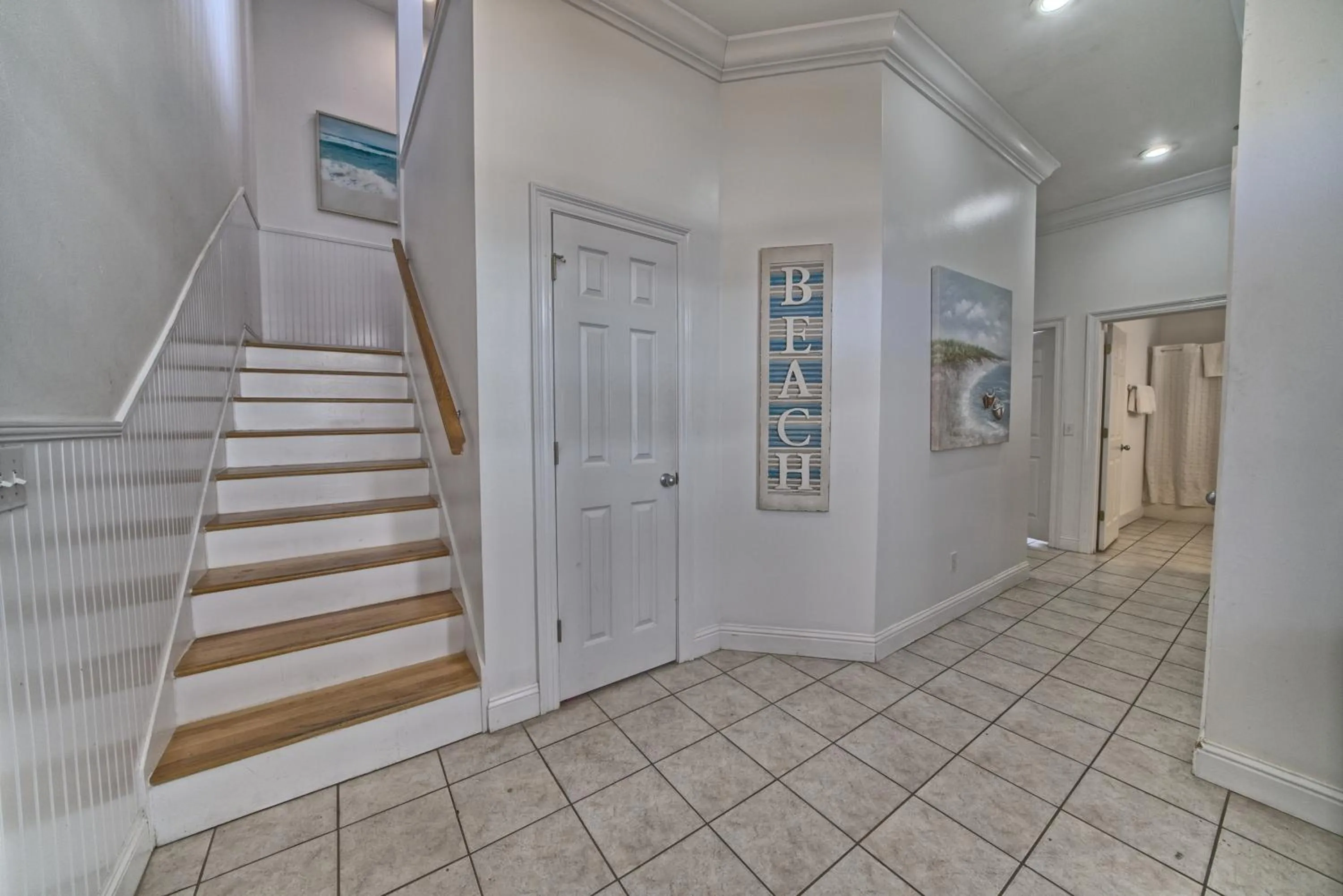 Facade/entrance in Pineapple Villas