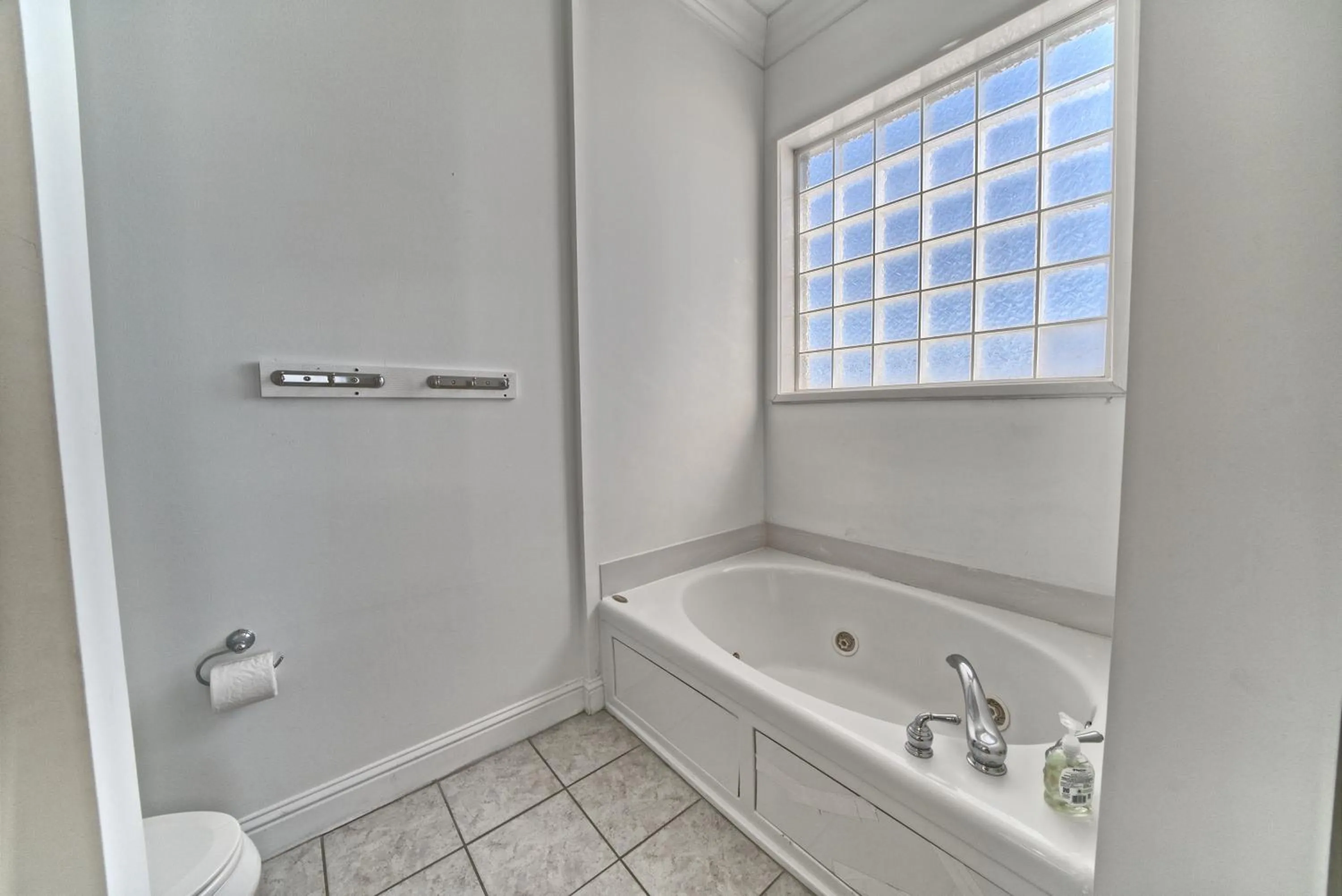 Bathroom in Pineapple Villas