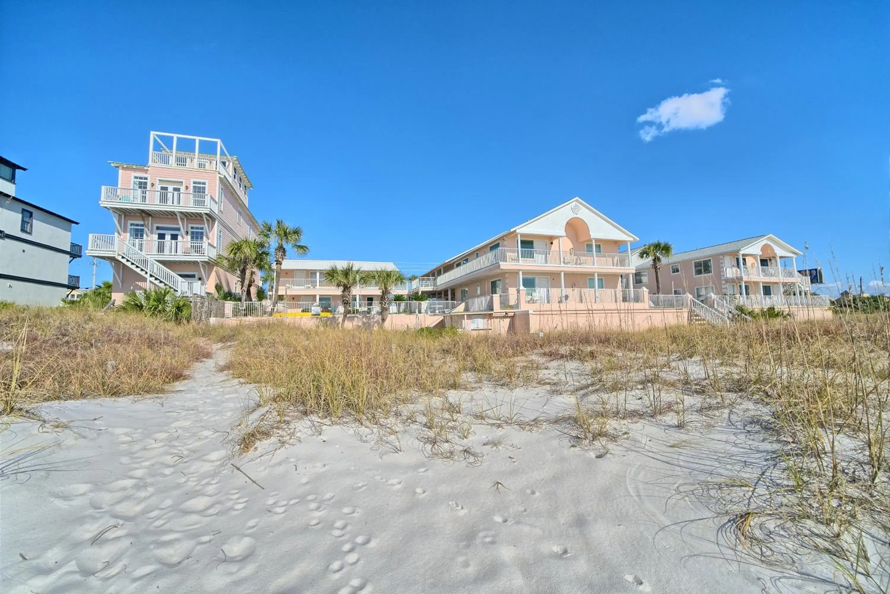 Beach House in Pineapple Villas Beach House in Pineapple Villas