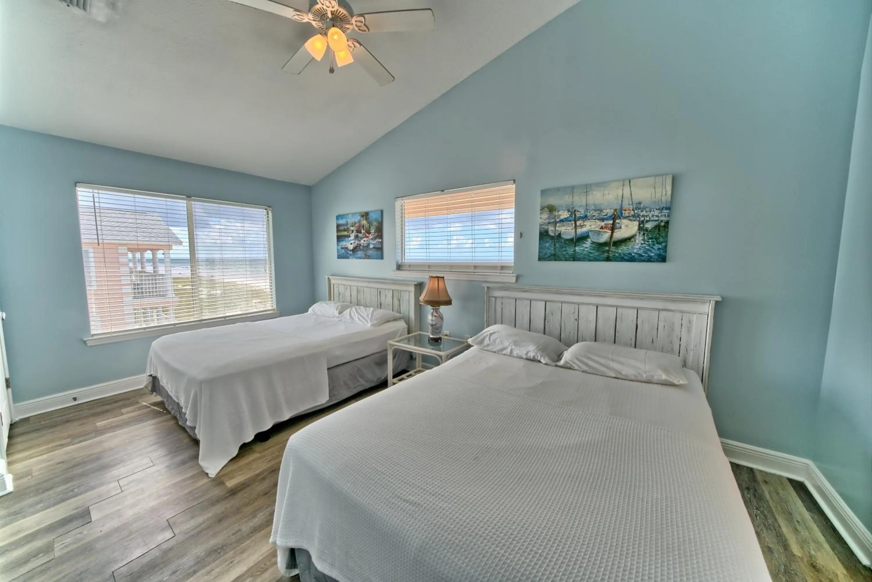 Bedroom in Pineapple Villas