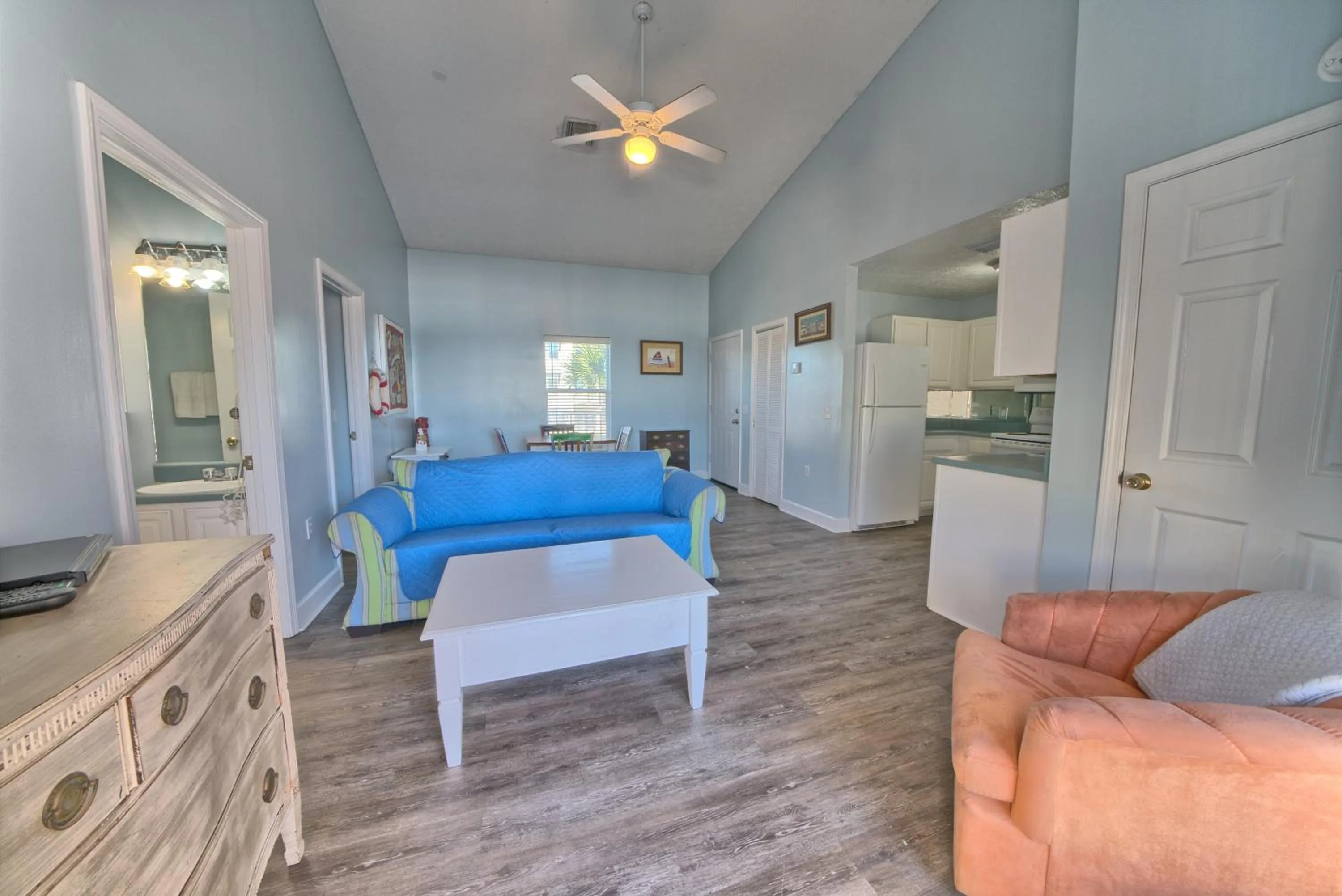 Living room in Pineapple Villas