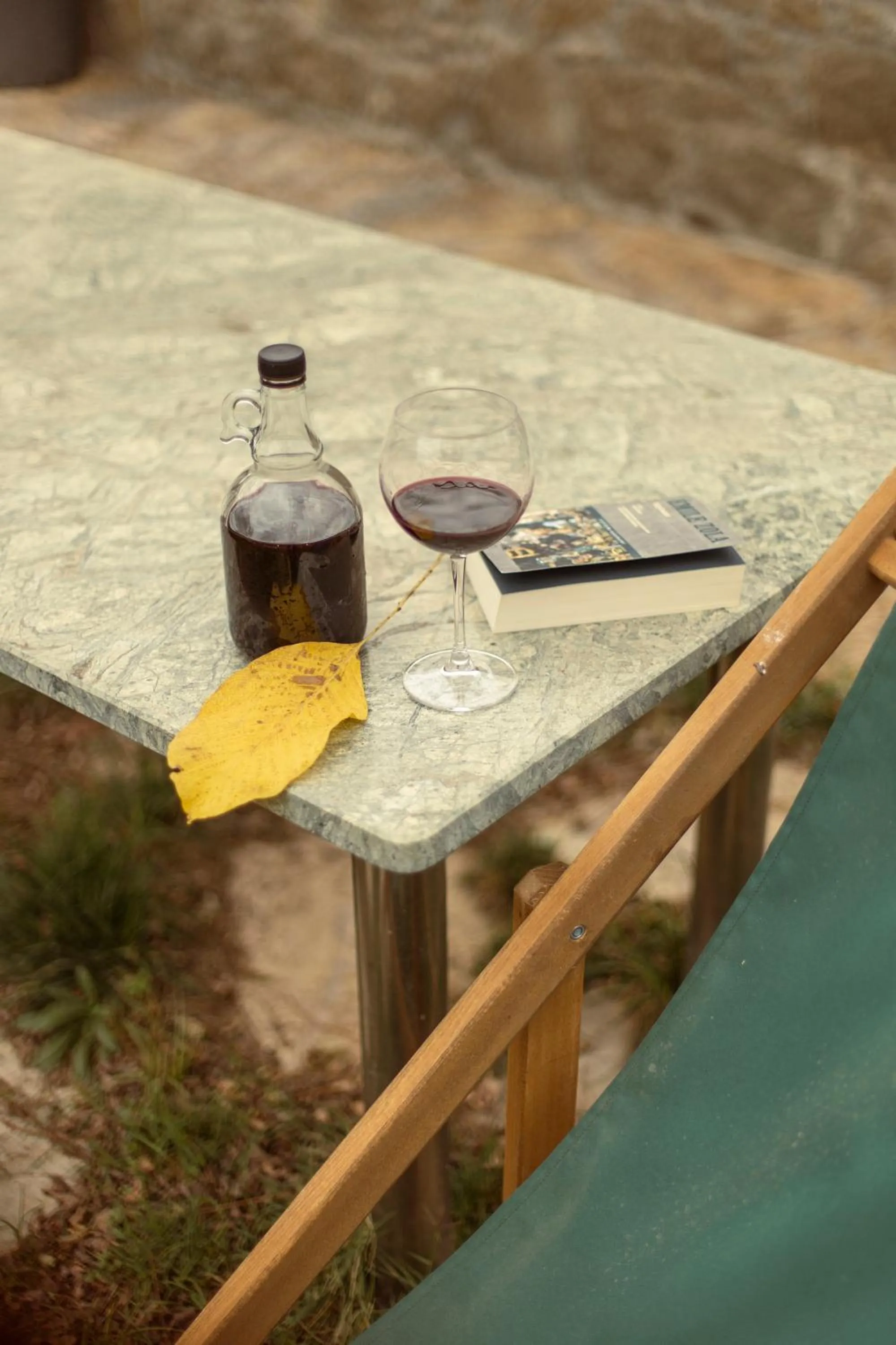Seating area in Mavras Tas Odalar