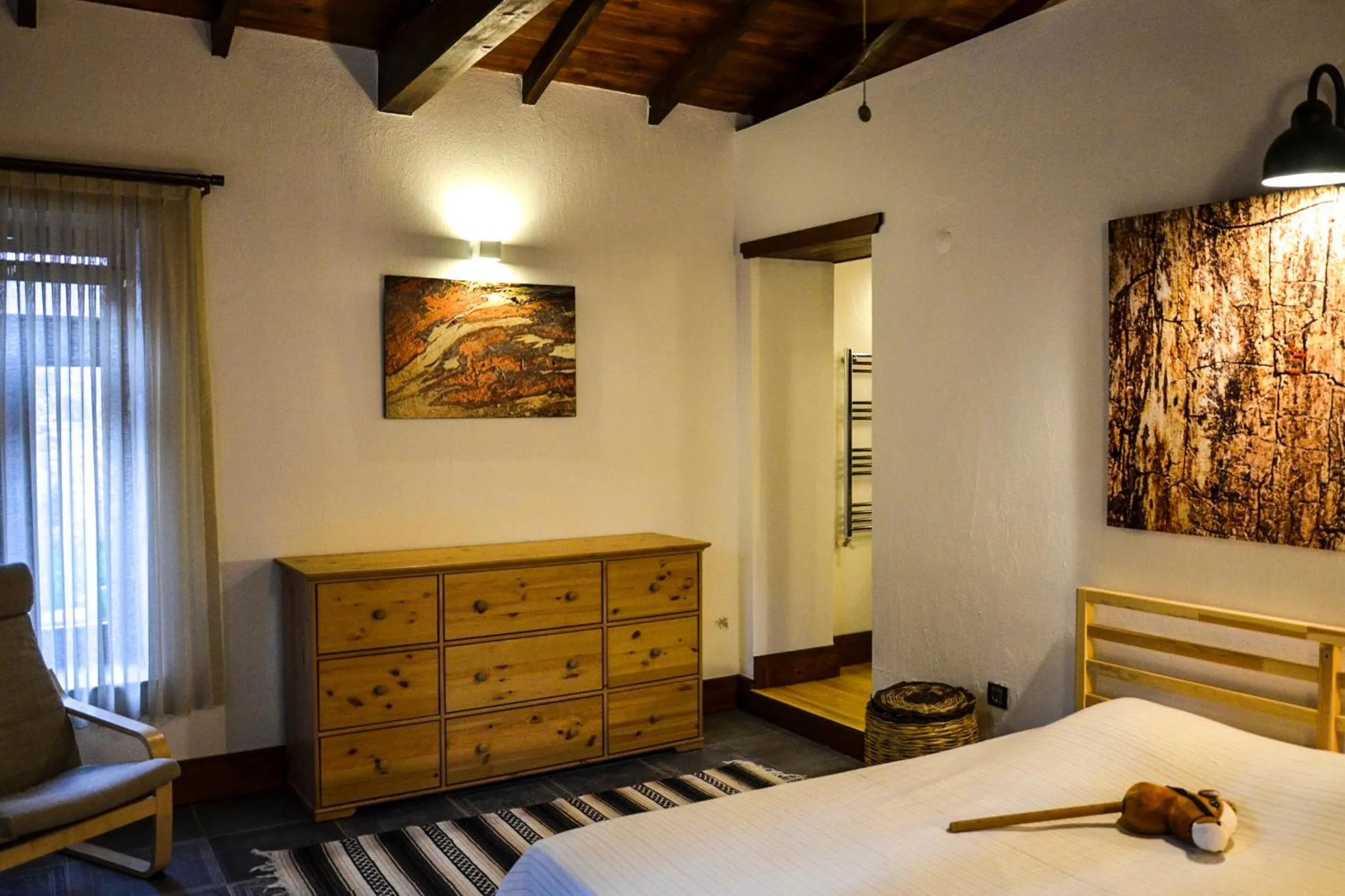 Restaurant/places to eat, Bed in Mavras Tas Odalar