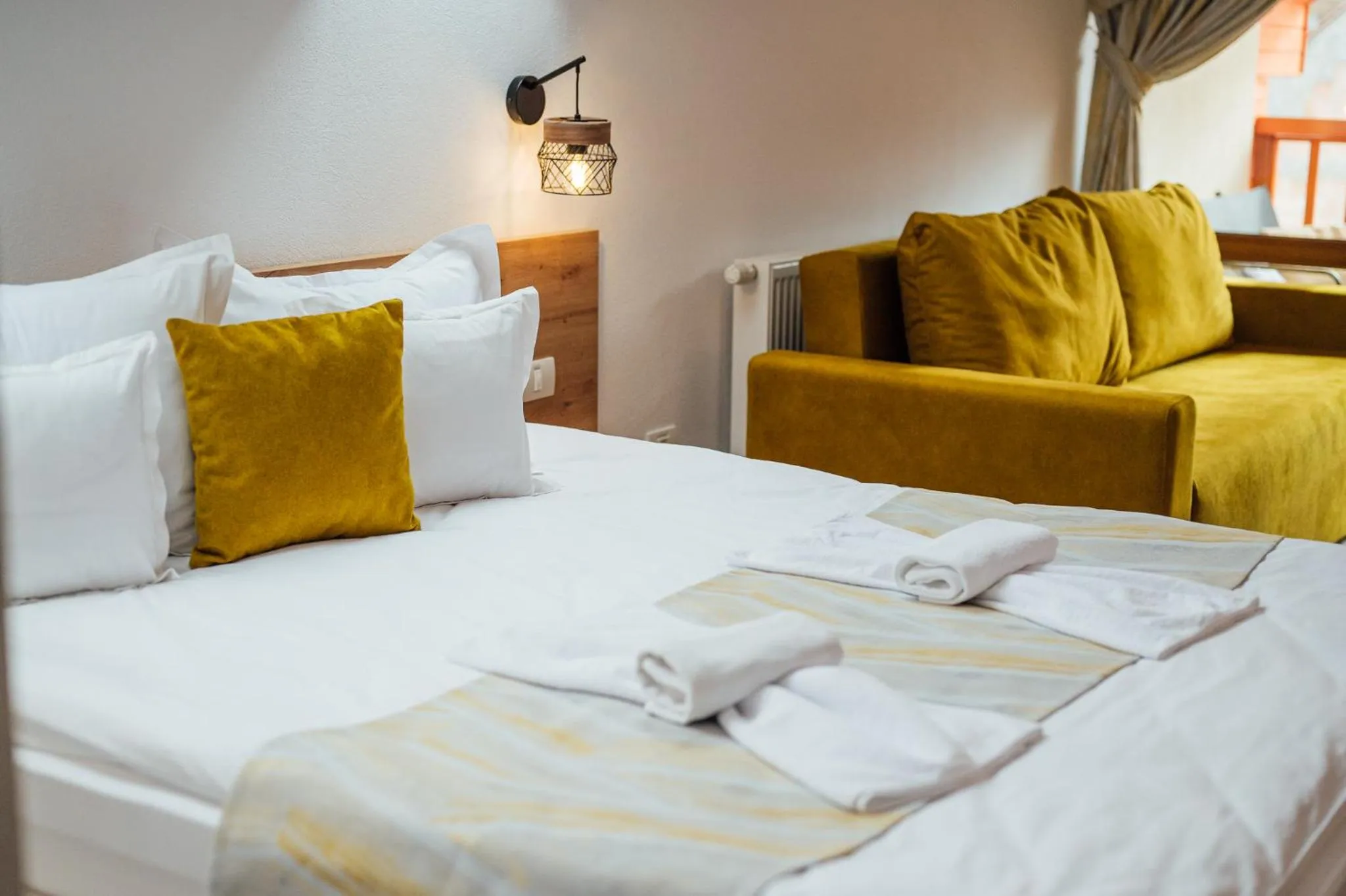 Bed in Pensiunea Comfort