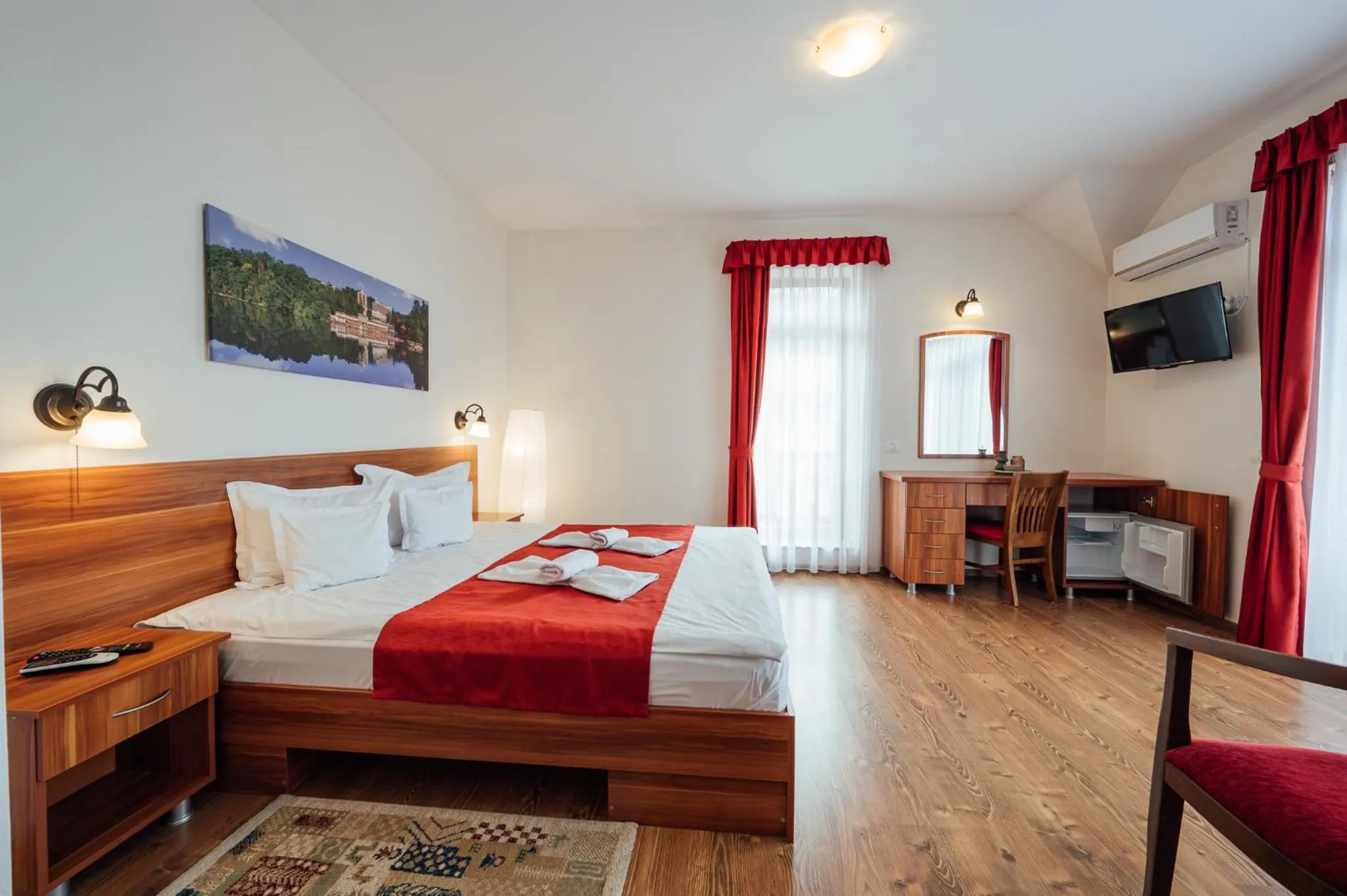 Photo of the whole room, Bed in Pensiunea Comfort