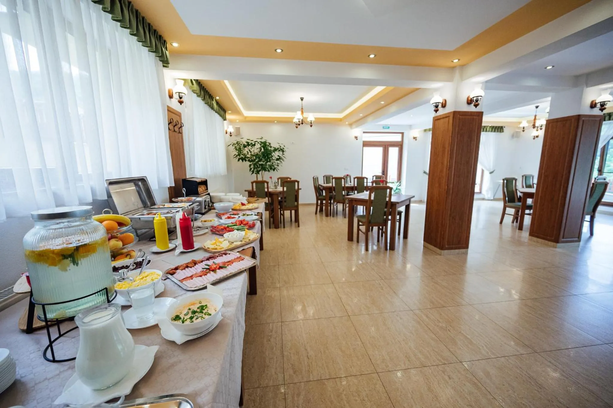 Breakfast in Pensiunea Comfort