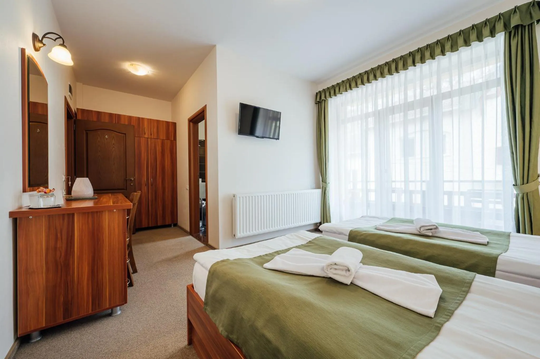 Photo of the whole room, Bed in Pensiunea Comfort