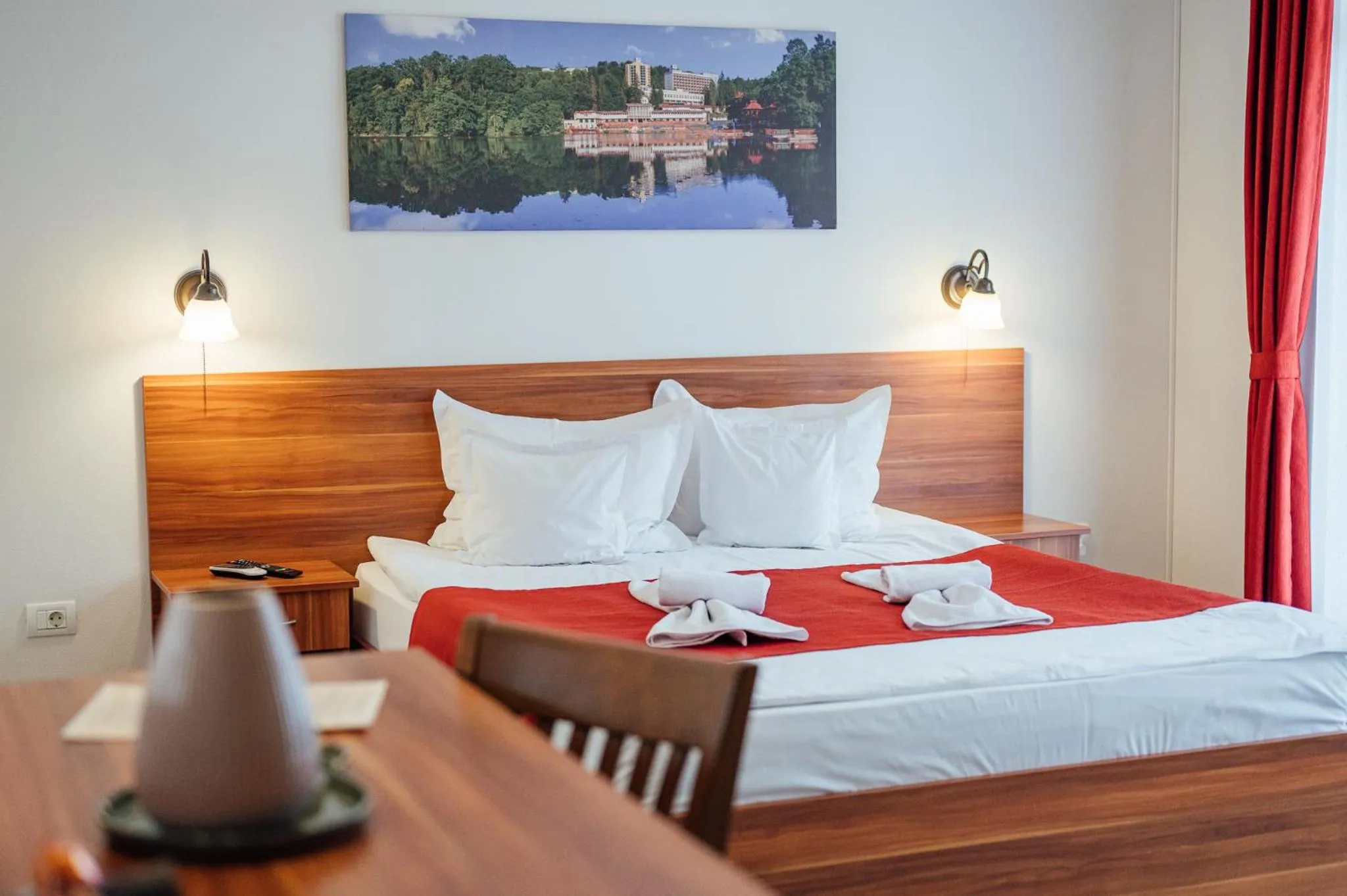 Bed in Pensiunea Comfort