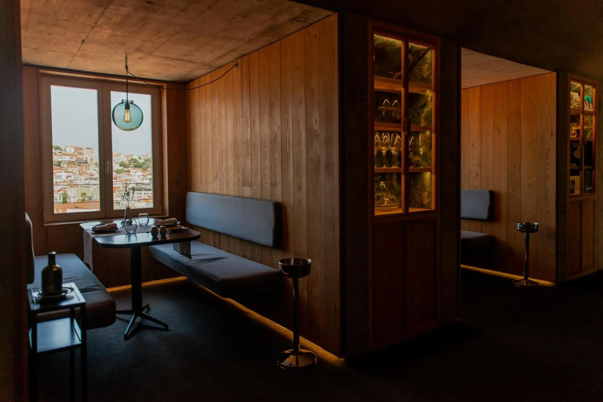 Restaurant/places to eat in Lisboa Pessoa Hotel