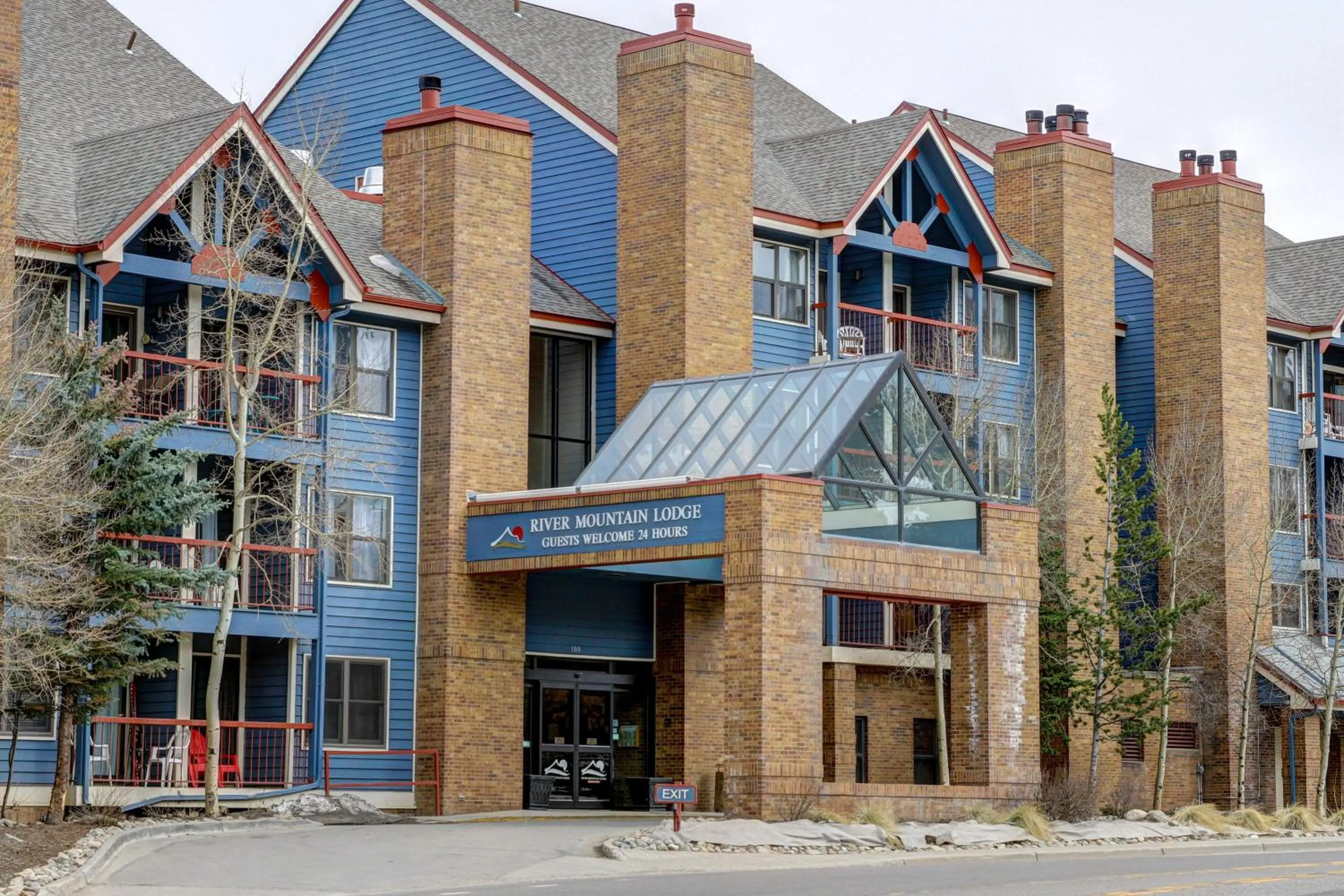 Facade/entrance in River Mountain Lodge, A Vail Resorts Property