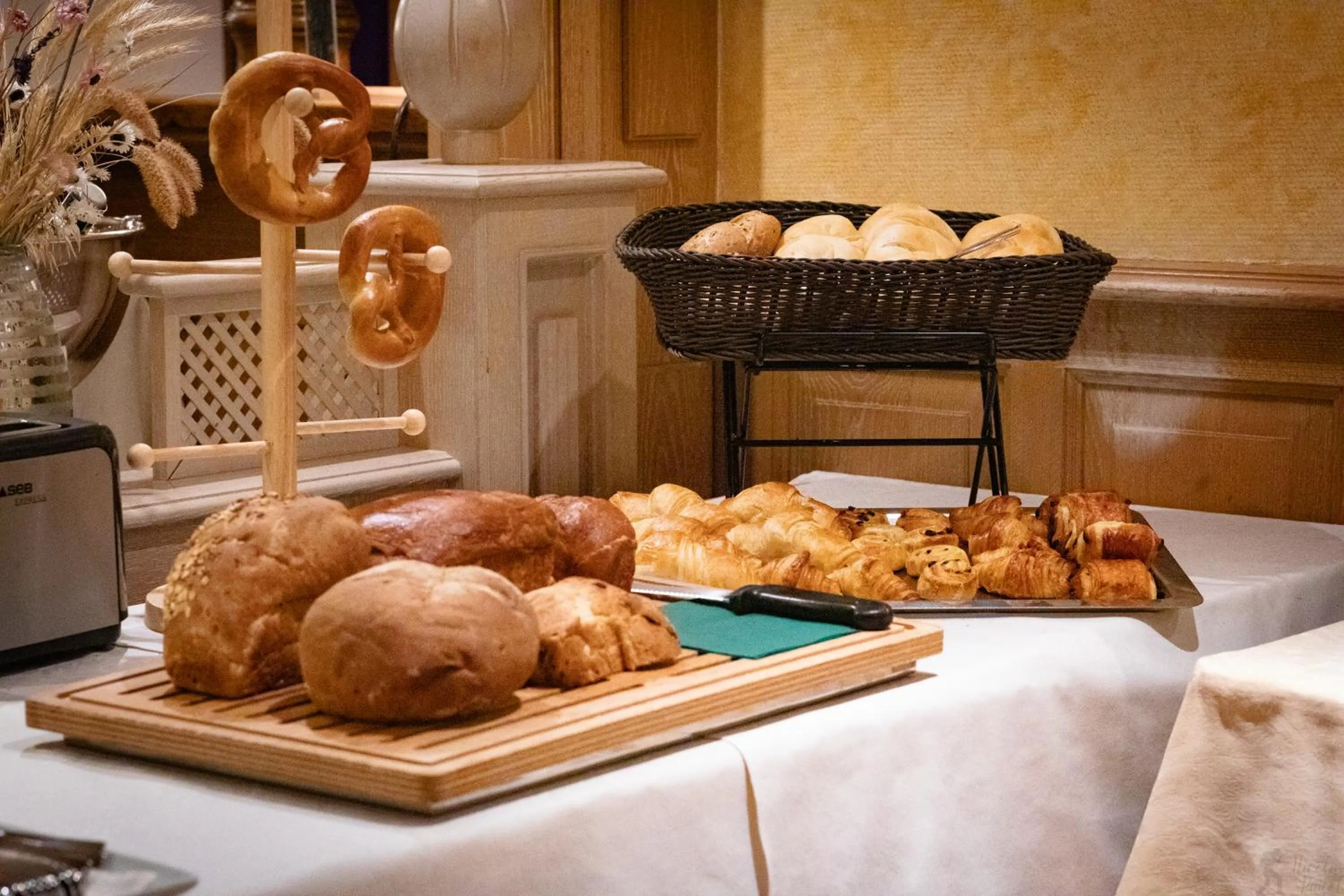 Restaurant/places to eat in Domaine de la Forêt