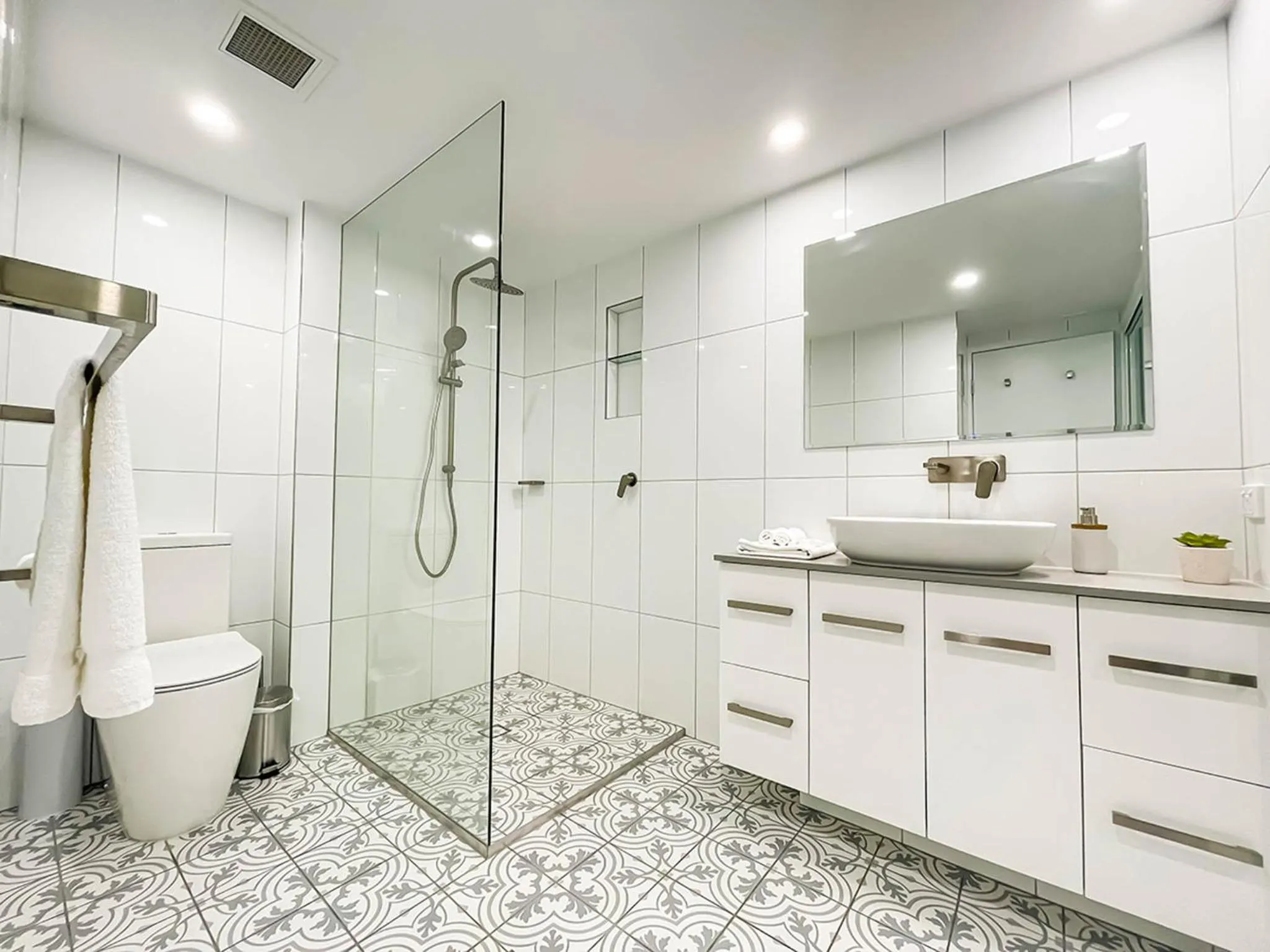 Shower in Trinity Links Resort