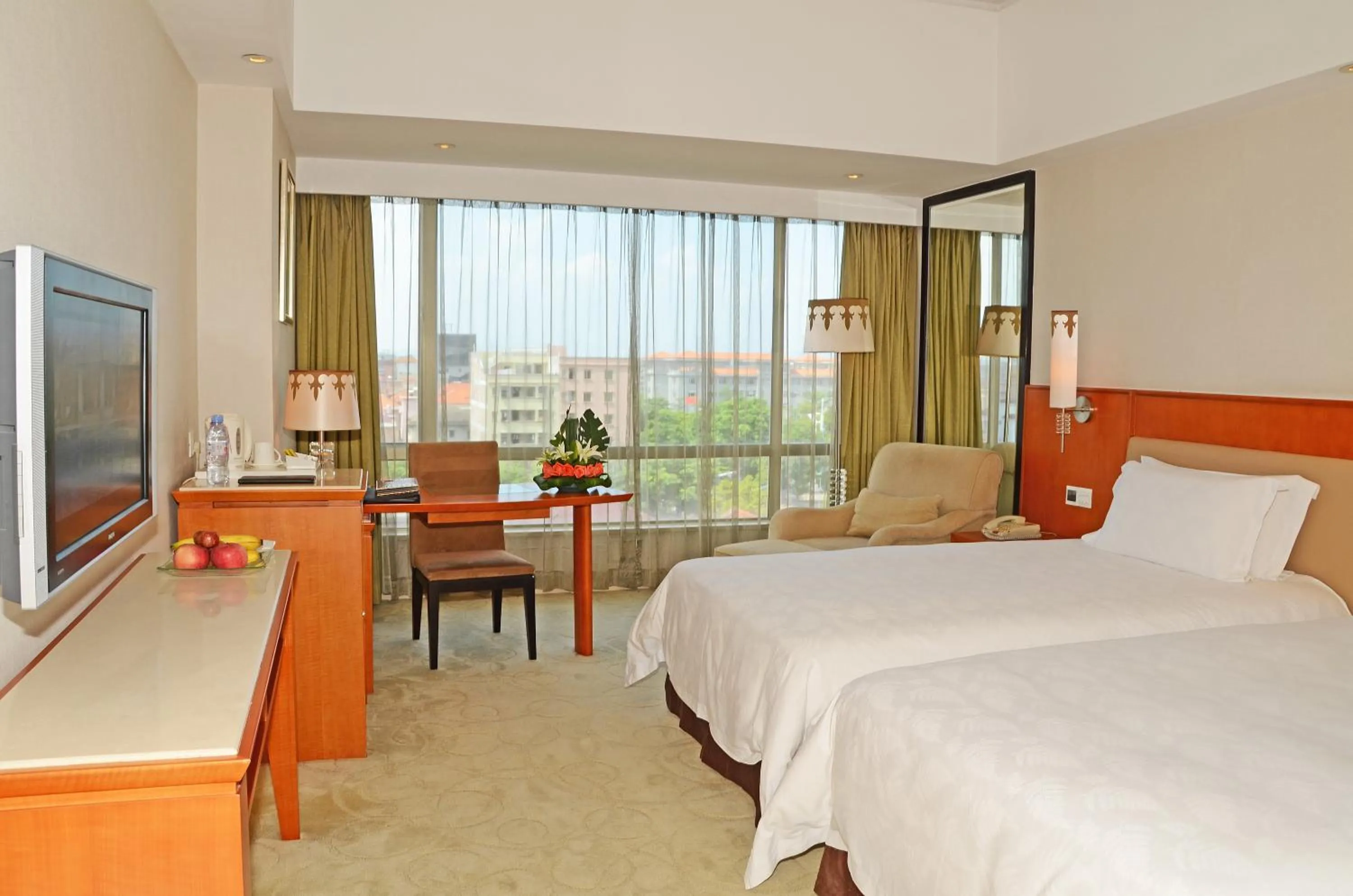 Bed in Dongguan Well Garden Hotel