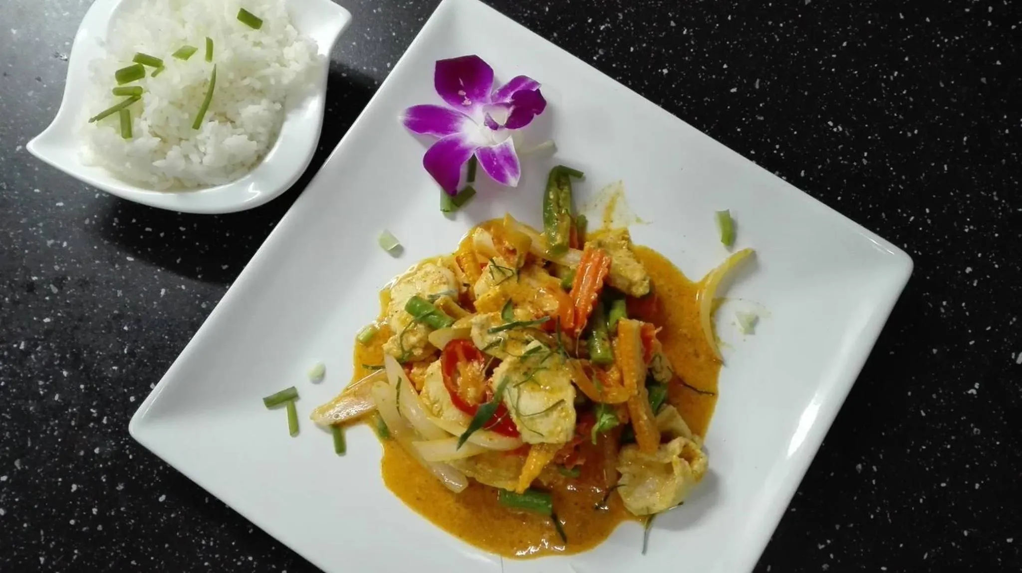 Lunch in Lazy Days Bungalows