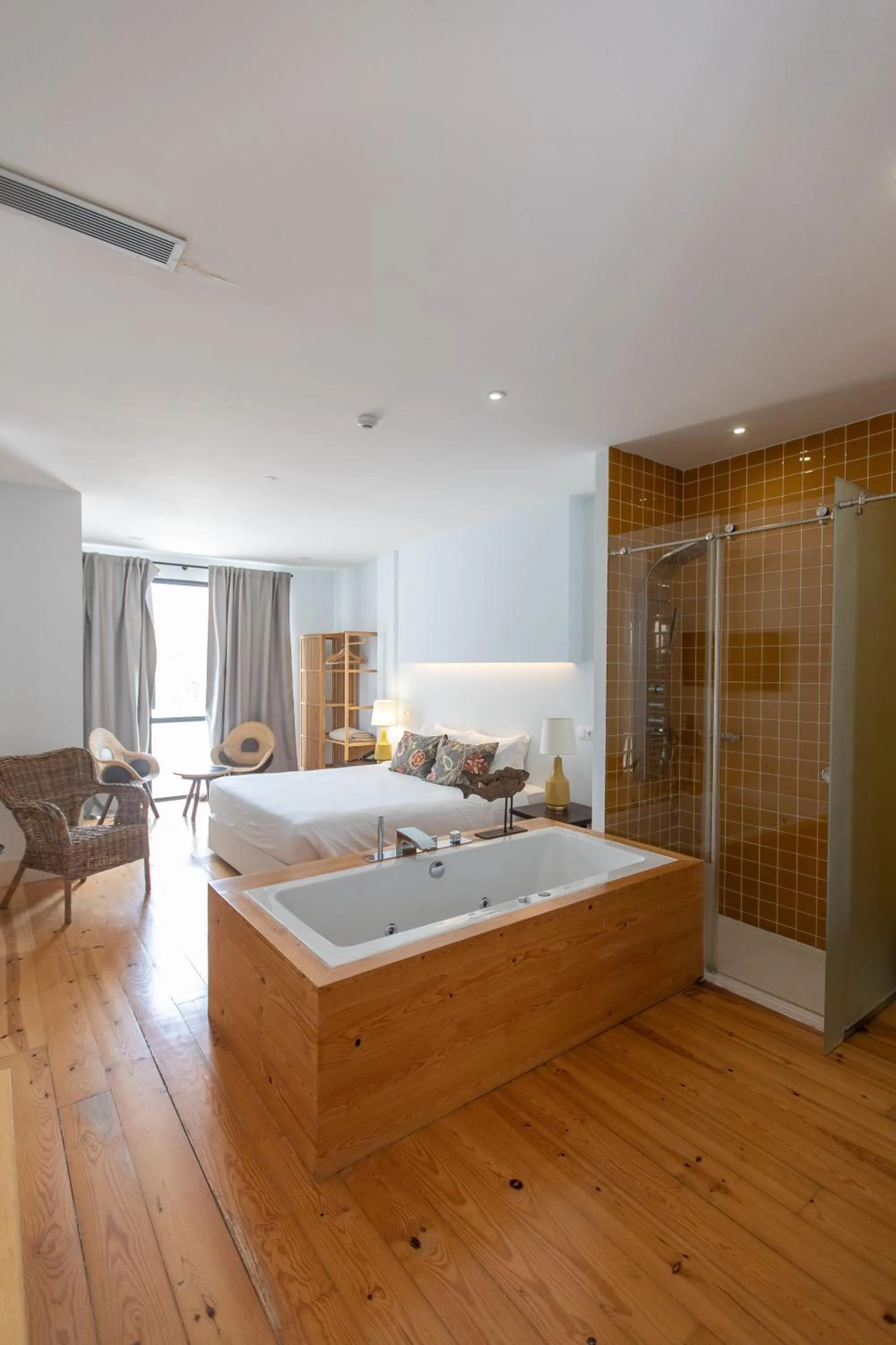 Bedroom, Bed in Casa de São Bento by PURUS