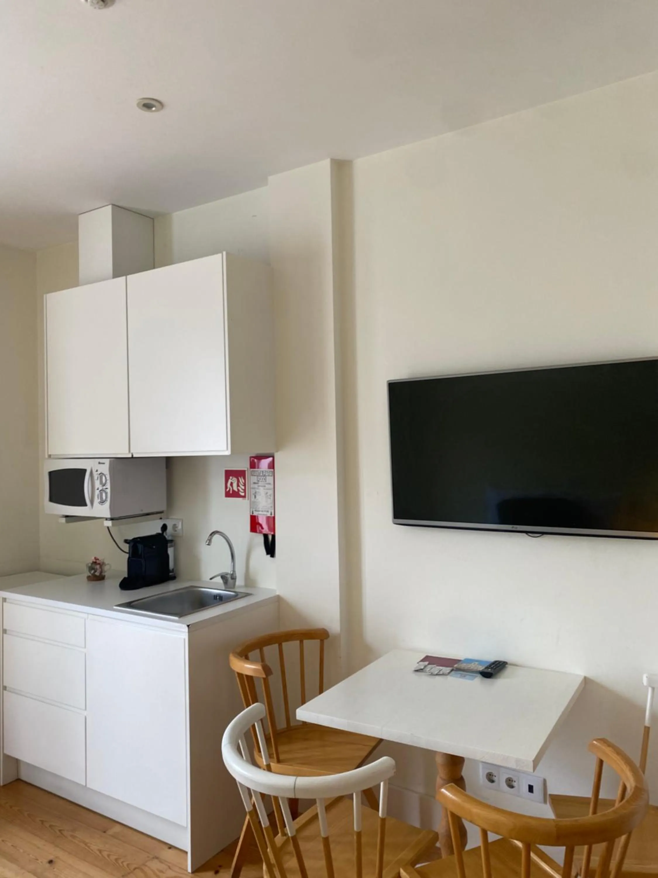 Kitchen or kitchenette in Casa de São Bento by PURUS