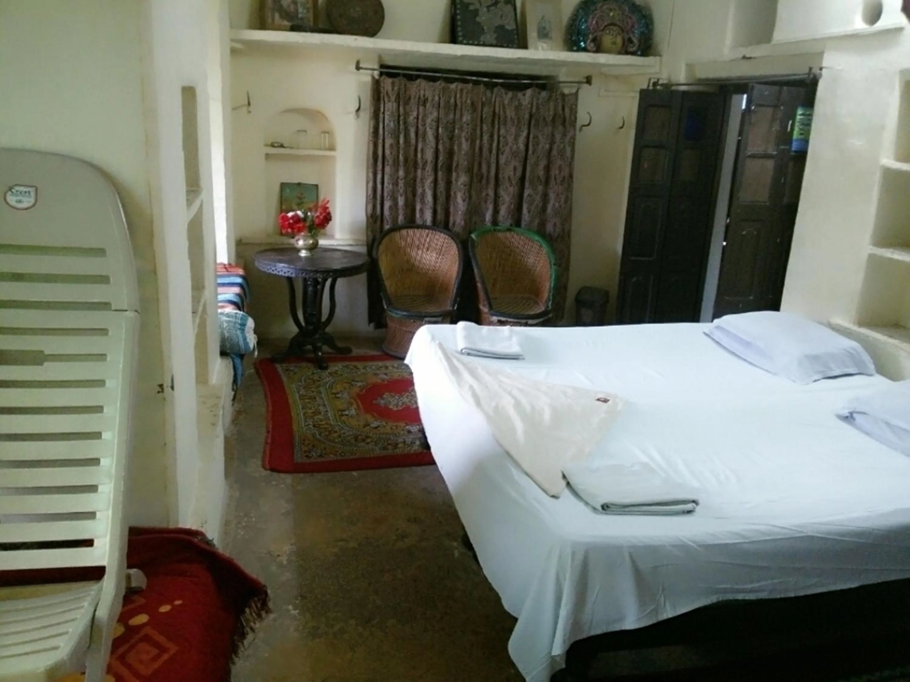 Bed in Haveli Uma Megh Tourist Guest House
