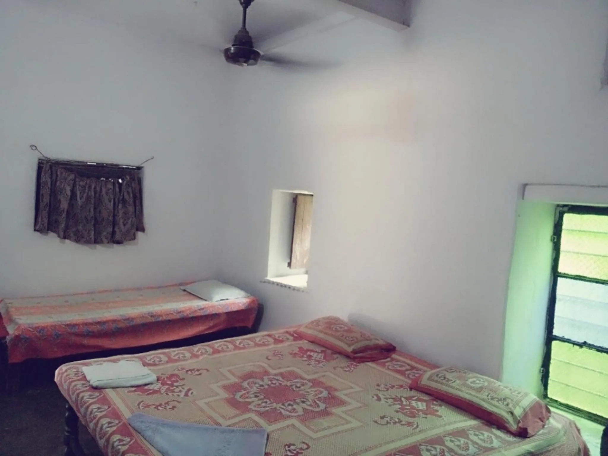 Bed in Haveli Uma Megh Tourist Guest House
