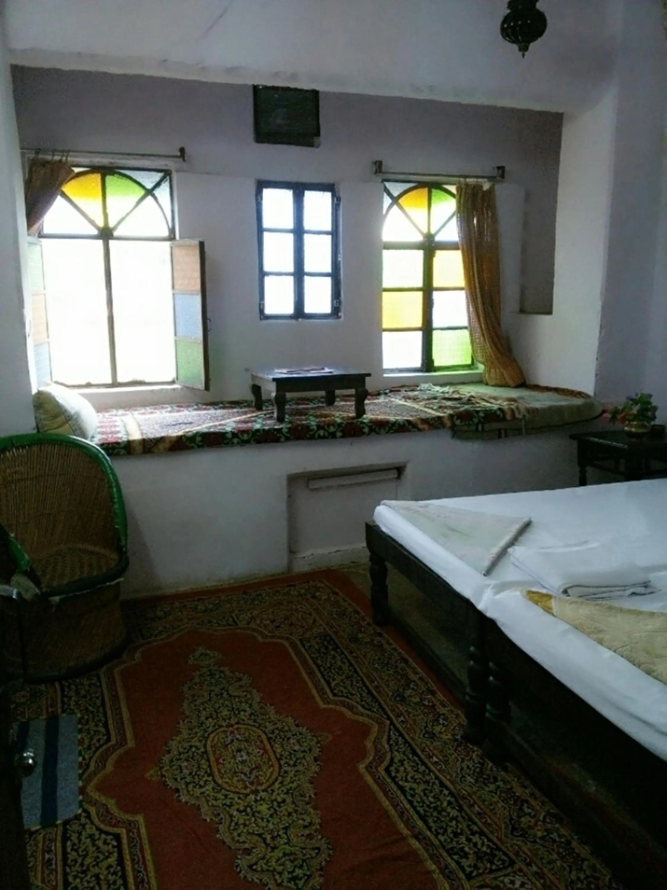 Bed in Haveli Uma Megh Tourist Guest House