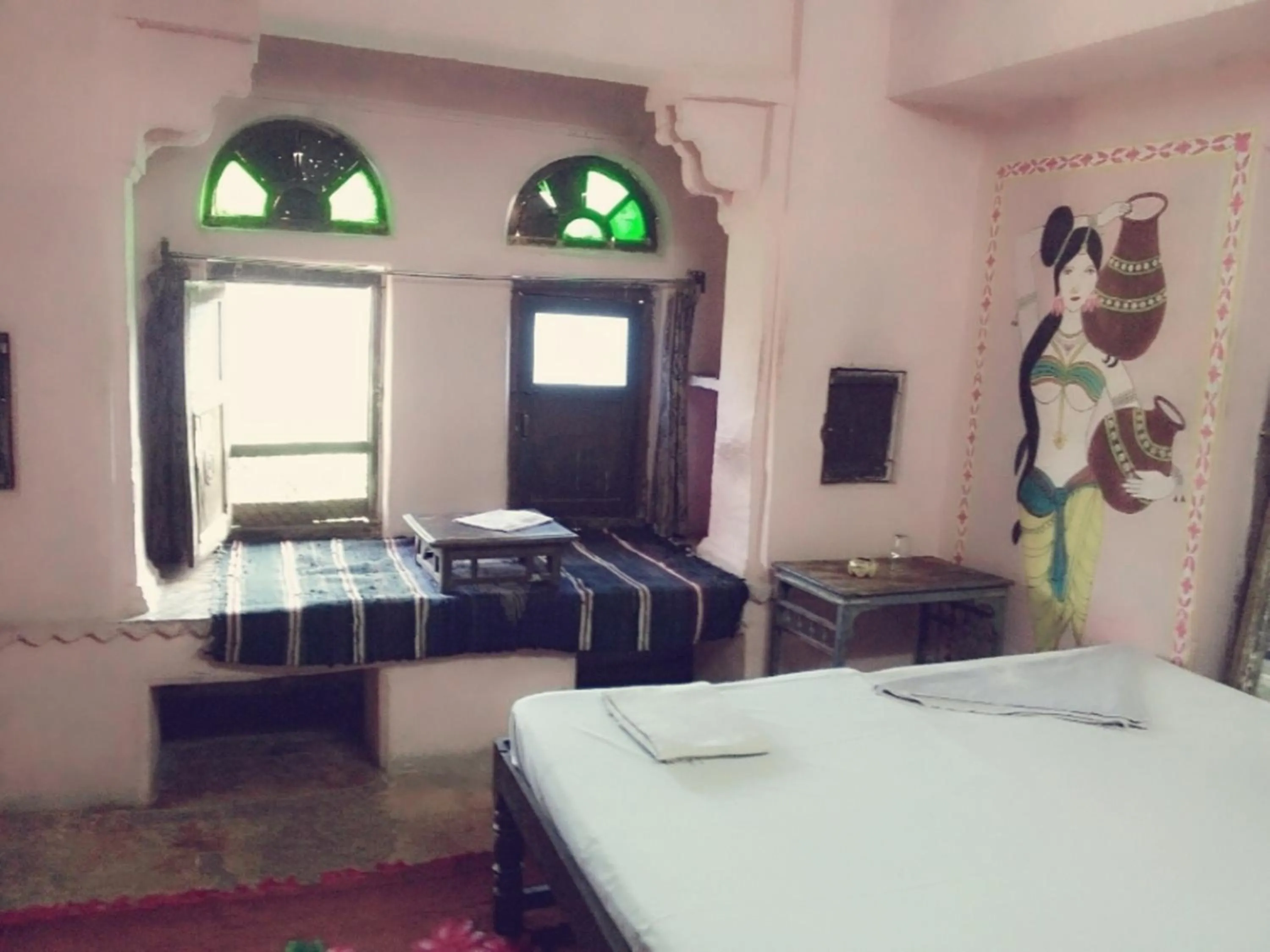 Bed in Haveli Uma Megh Tourist Guest House