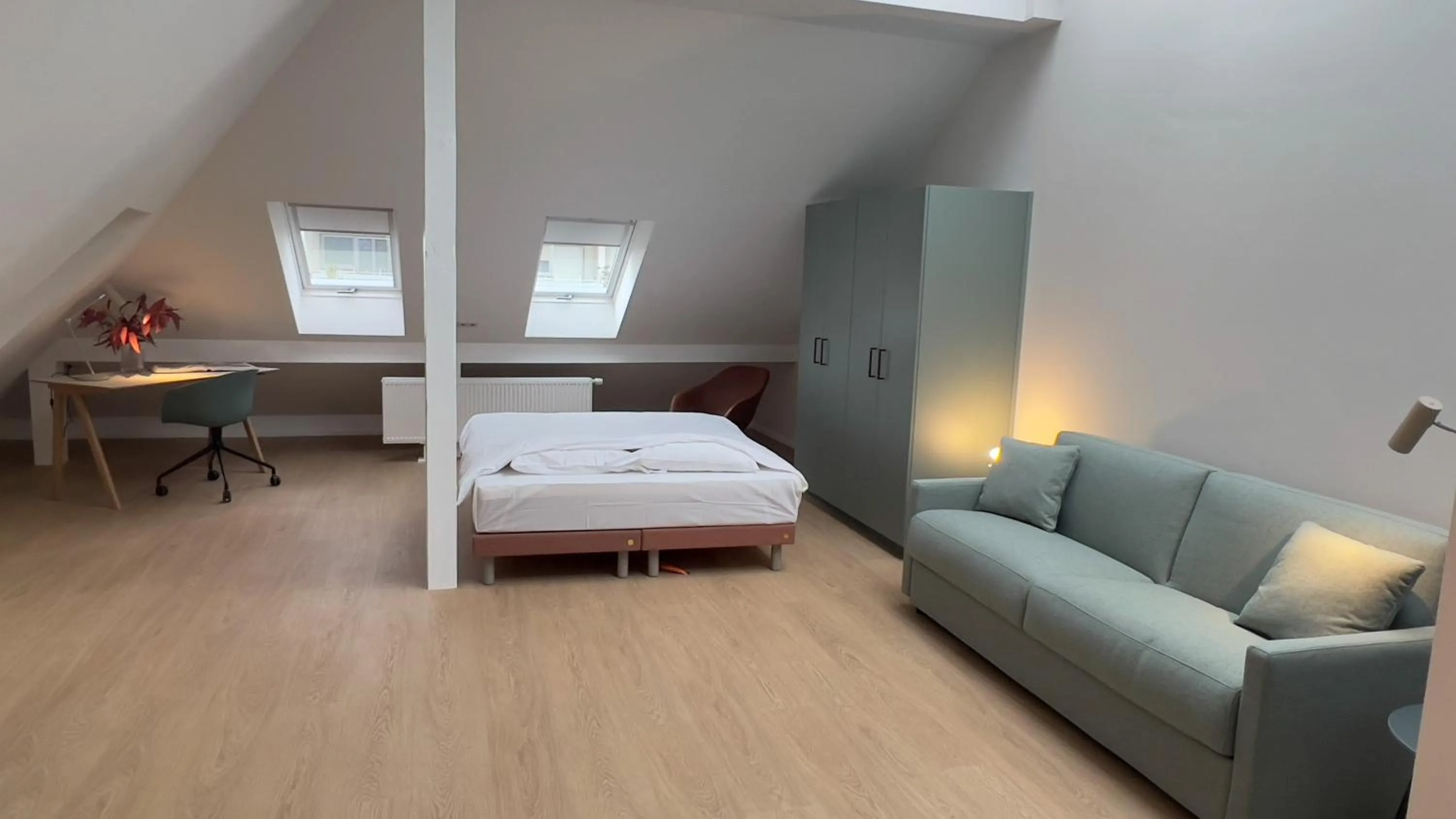 Bed in Key Inn Appart Hotel Belair